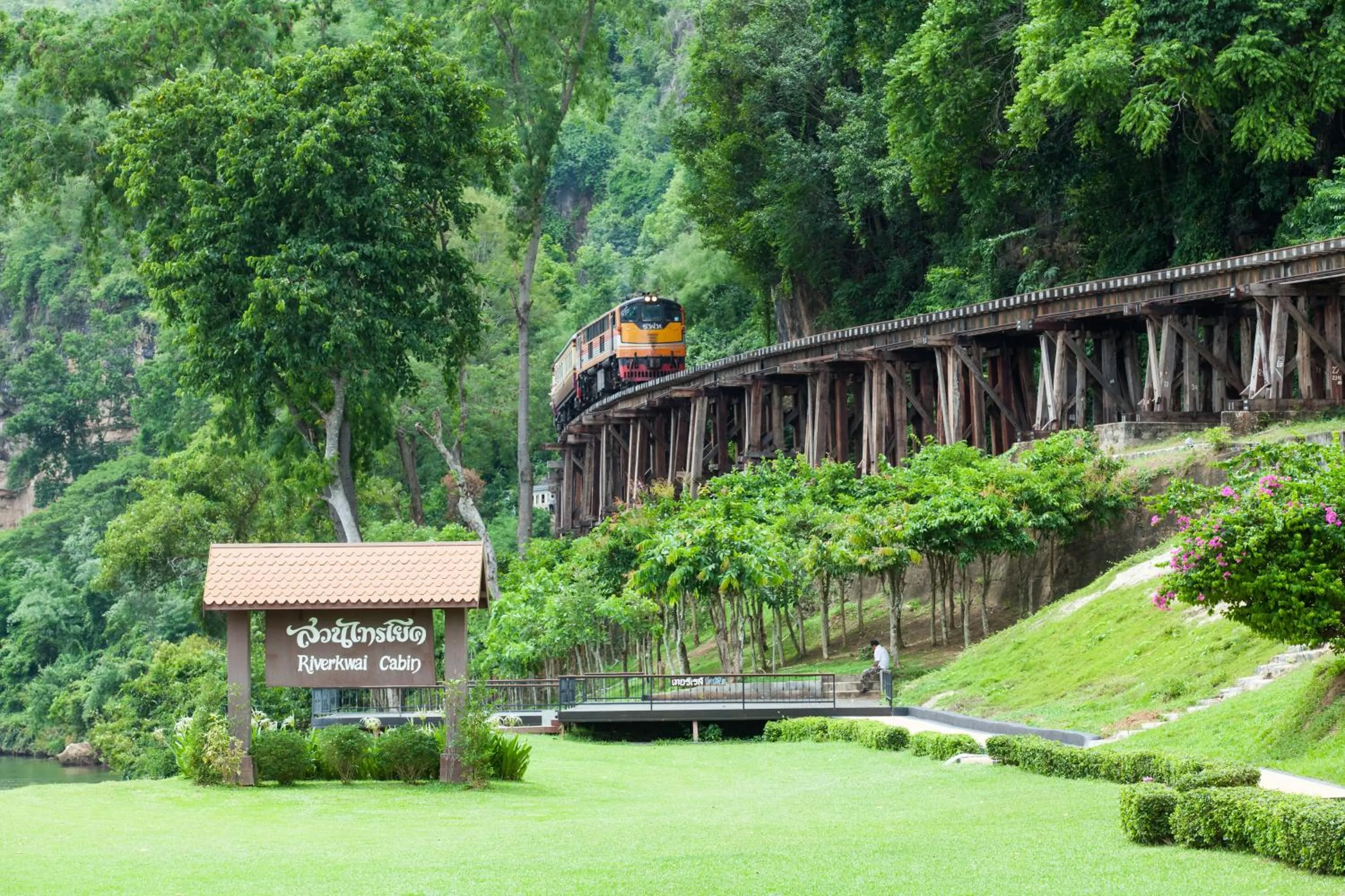 Property building in Suan Sai Yok Resort