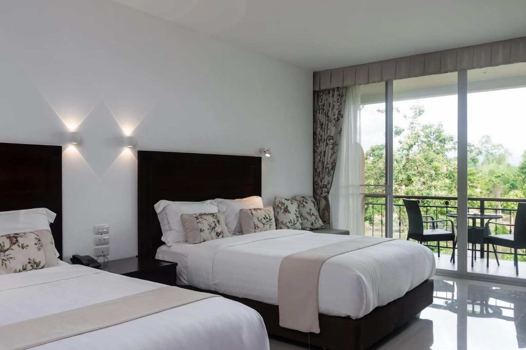 Bed in Suan Sai Yok Resort
