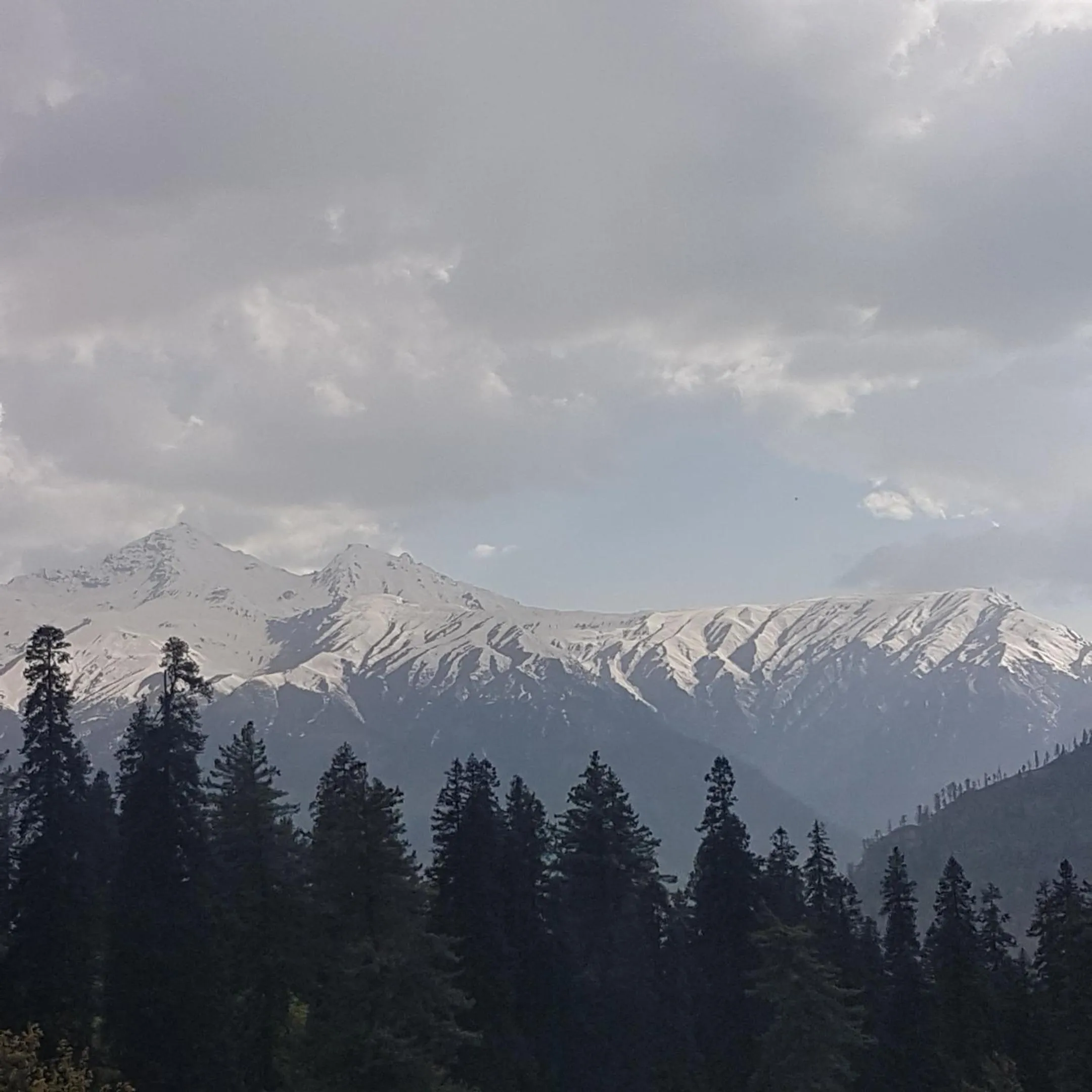 Budget Double Room in Snow View Guest House