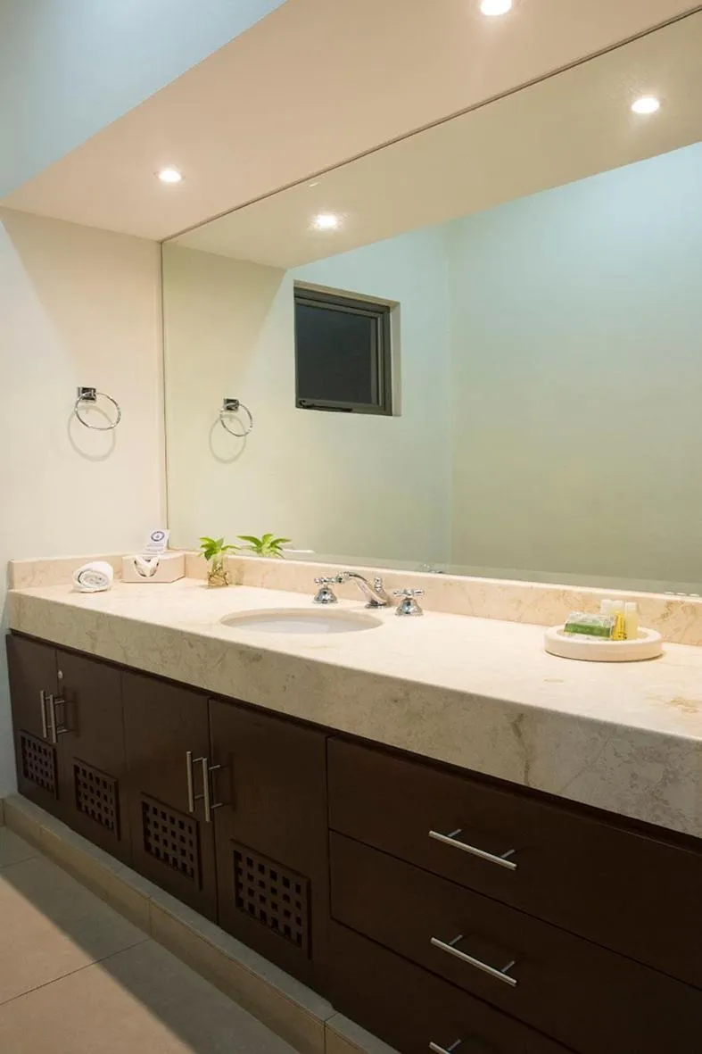 Mesón de la Luna Hotel & Spa