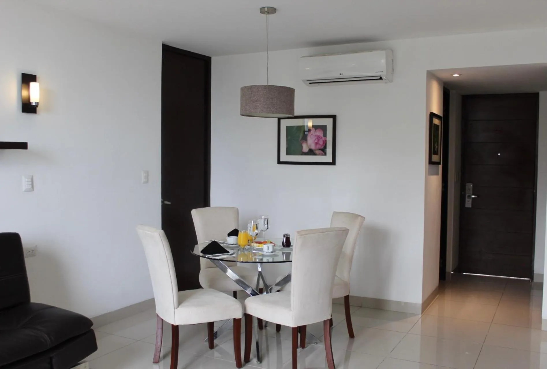 Dining area in Mesón de la Luna Hotel & Spa