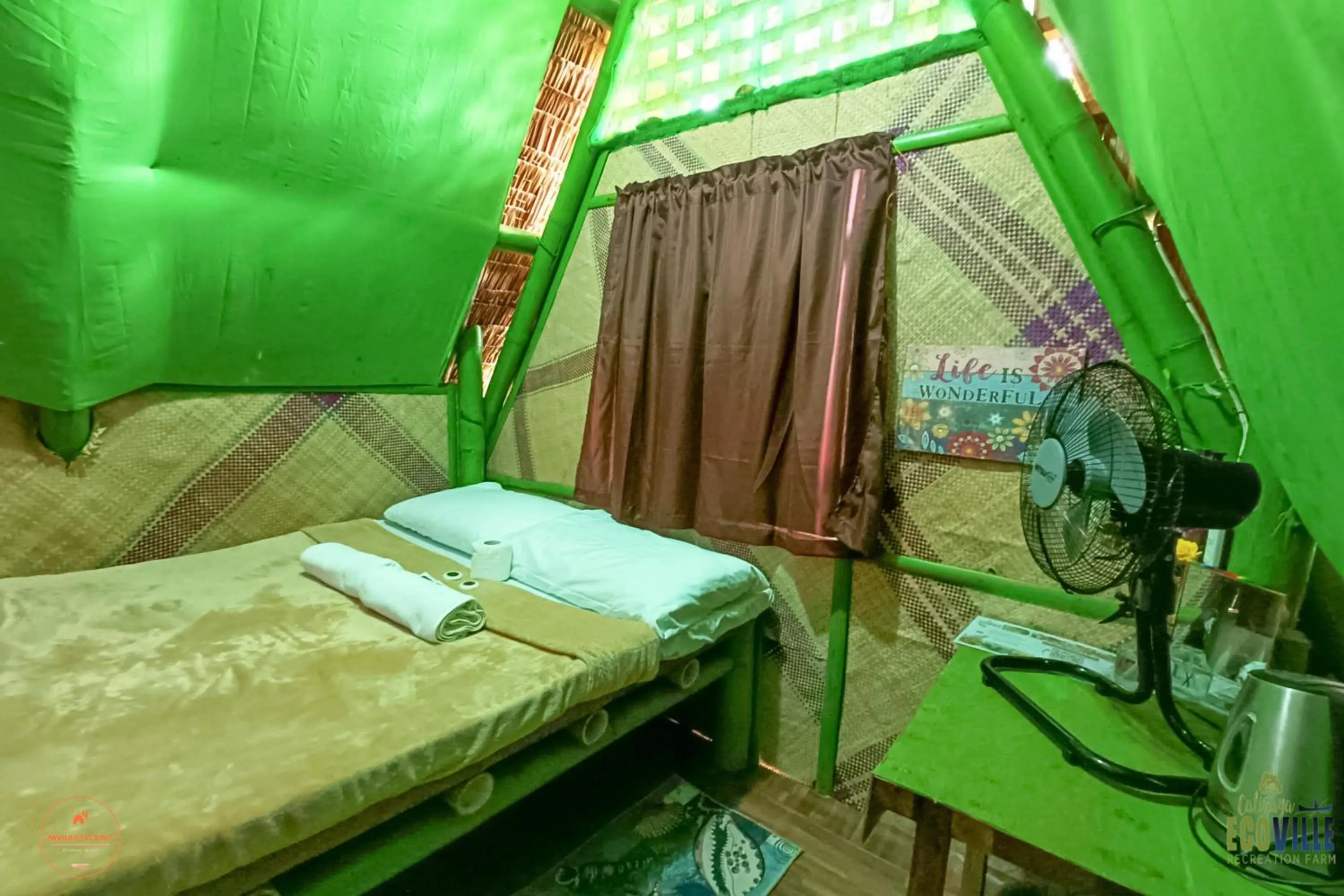 Bed in Caliraya Ecoville Recreation and Farm Resort