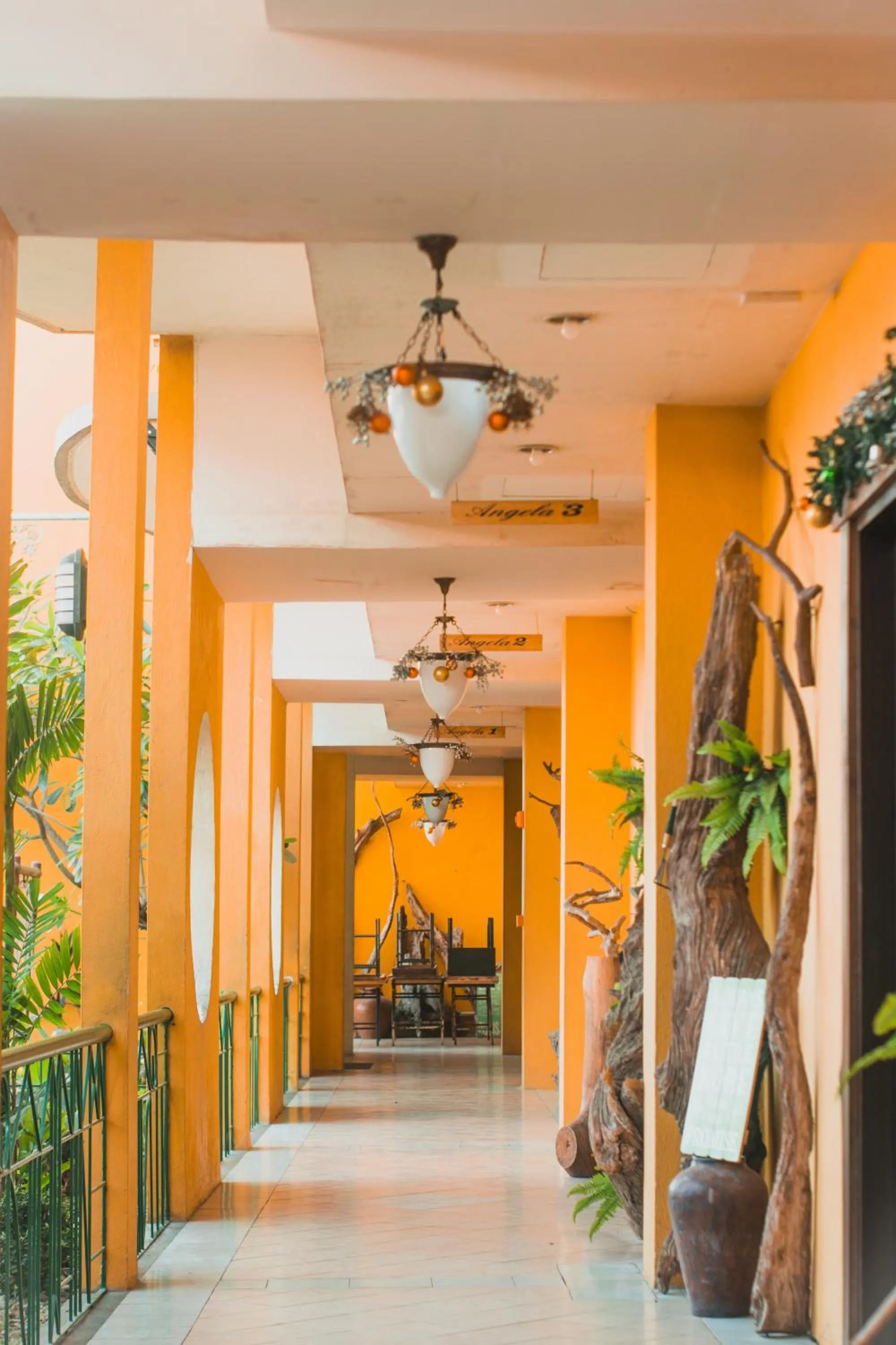 Facade/entrance in Country Village Hotel