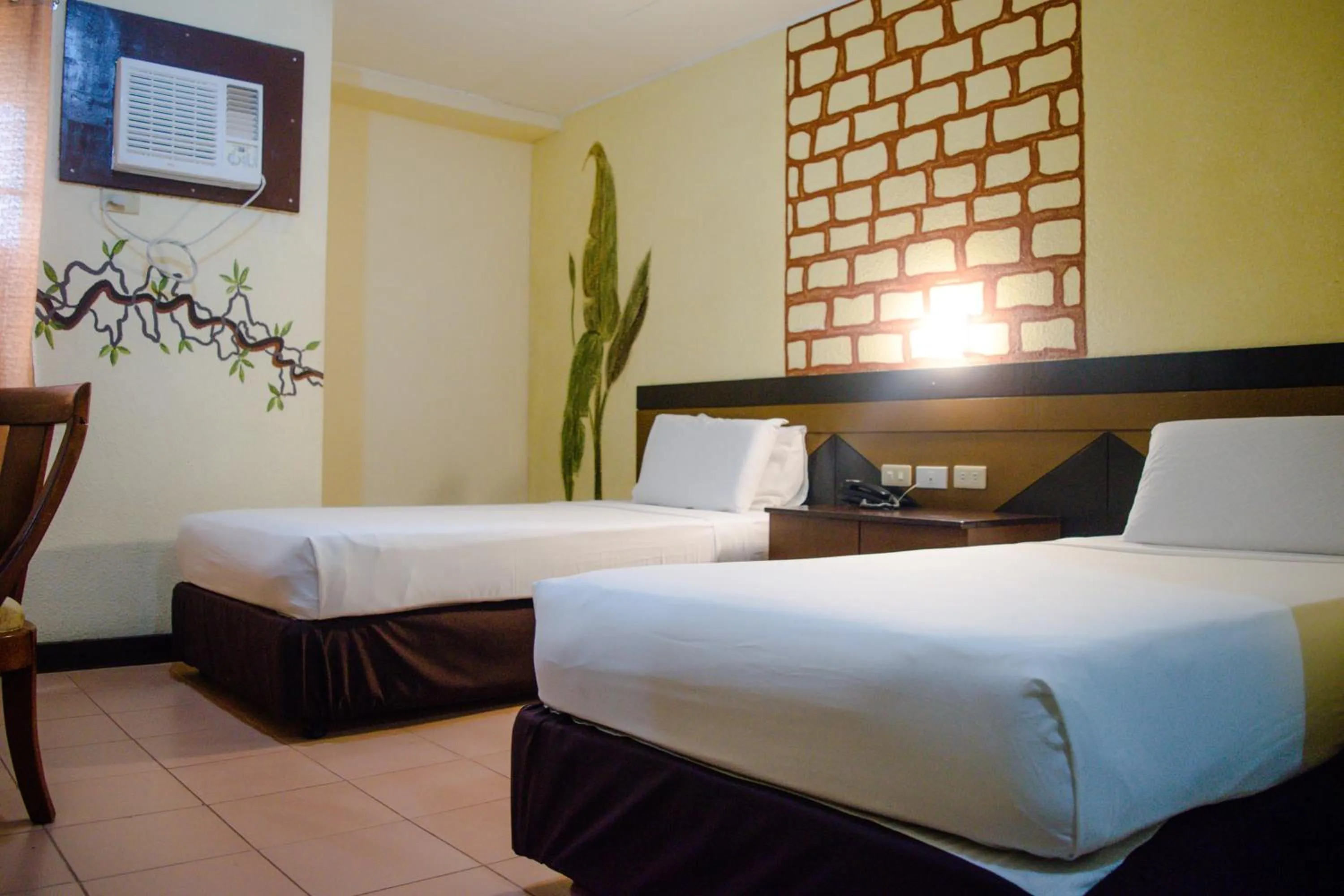 Country Village Hotel