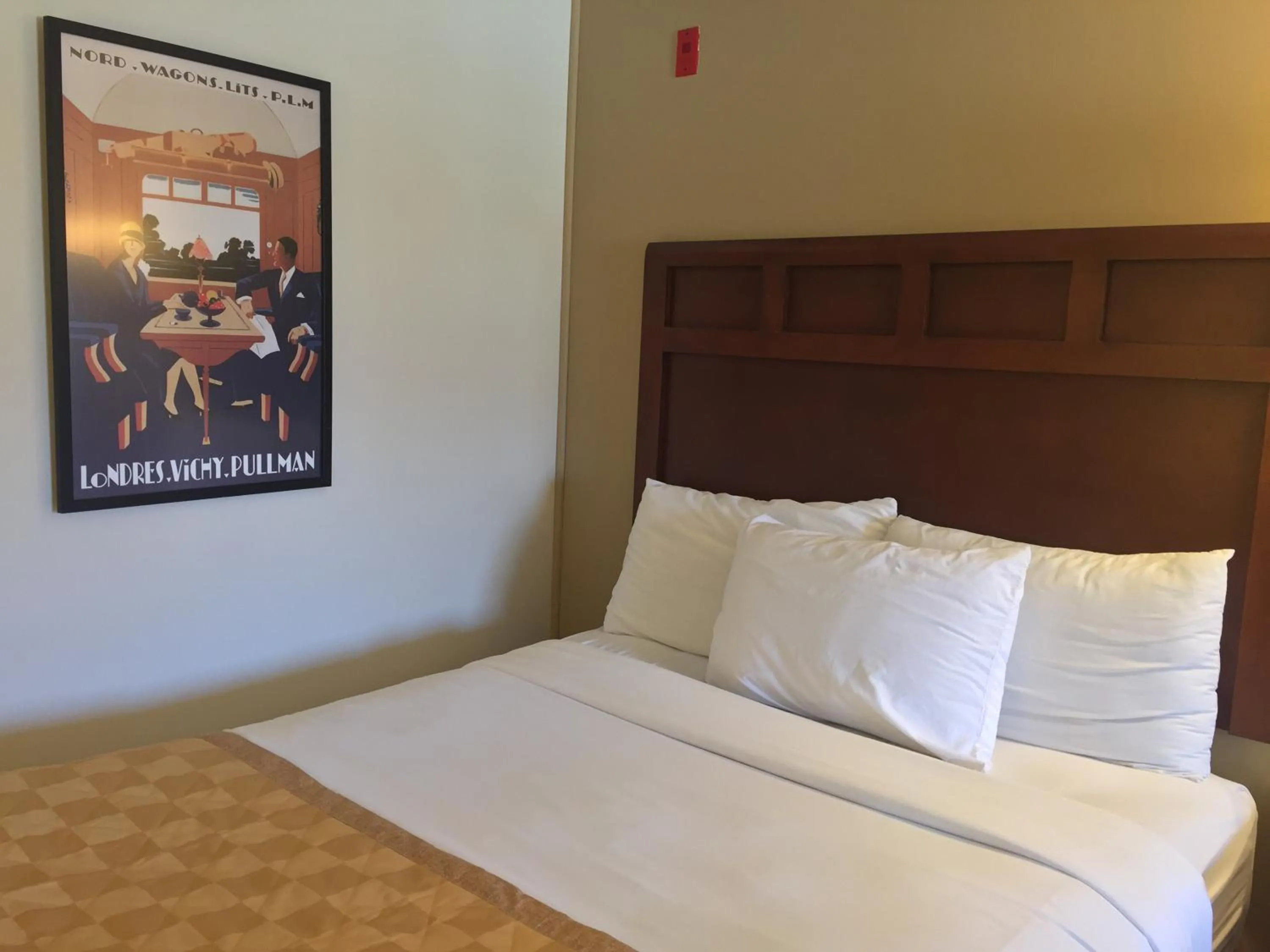 Bedroom, Bed in Docker's Inn