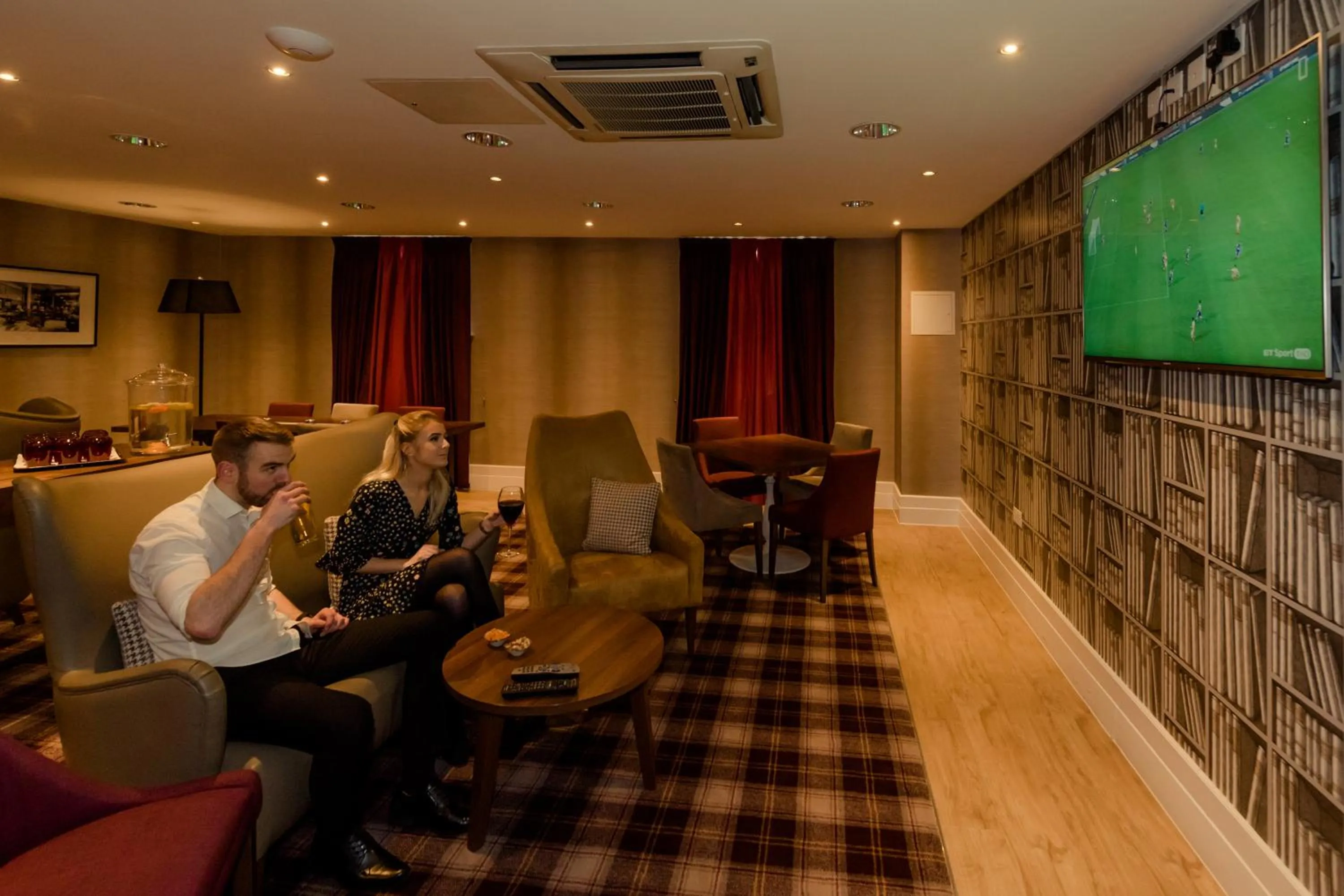 Lounge or bar in Leopold Hotel