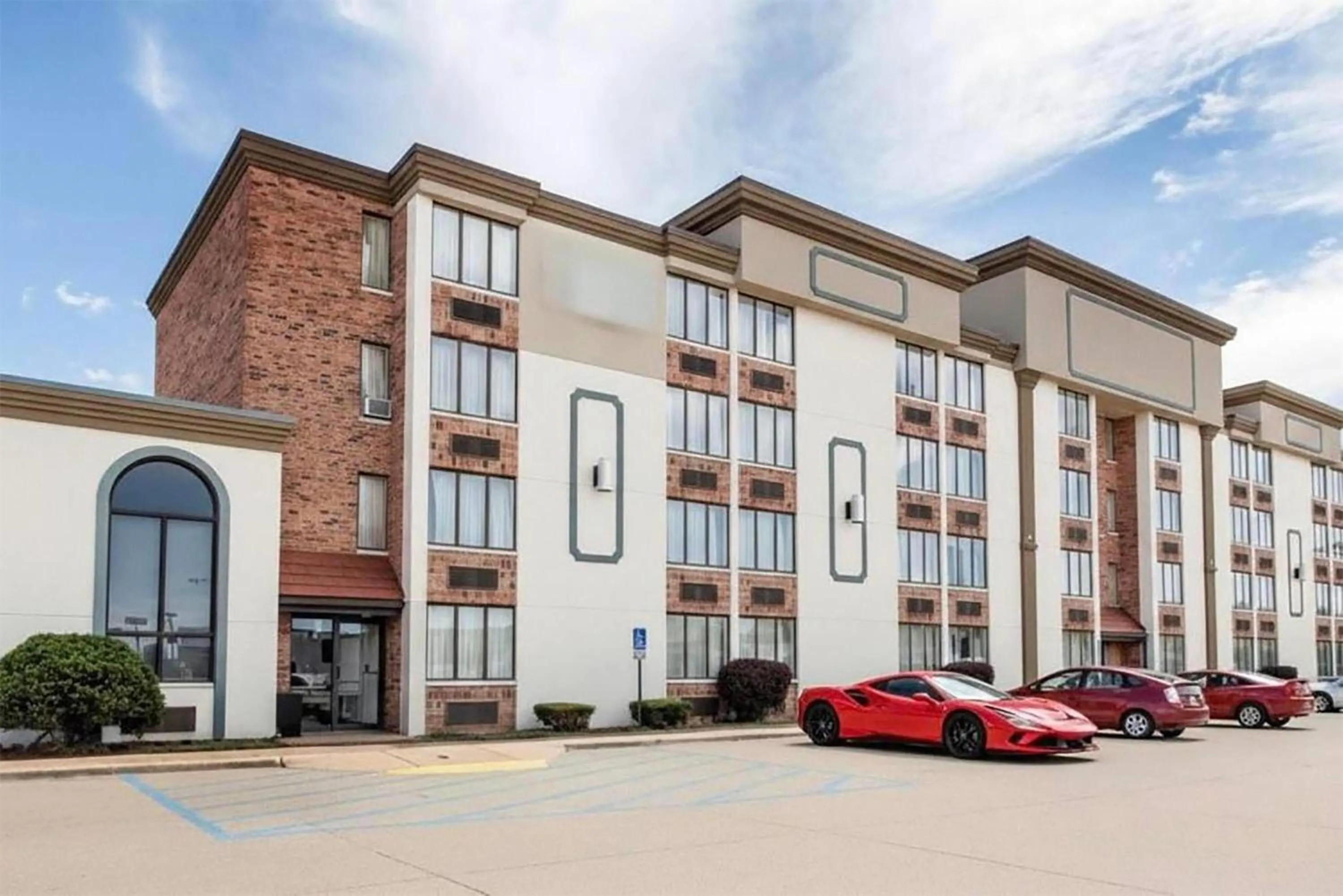 Days Inn & Suites by Wyndham Festus