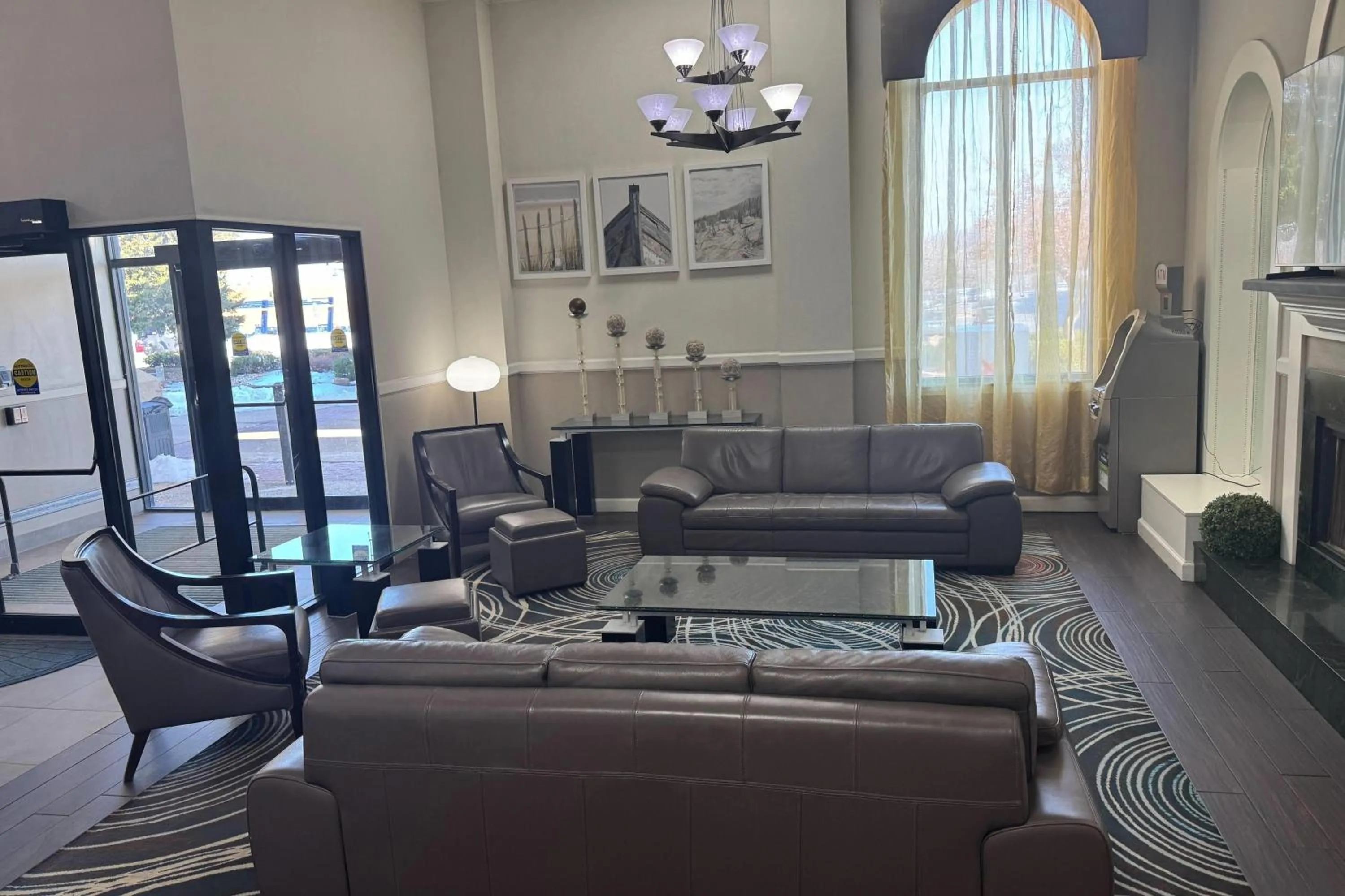 Lobby or reception in Days Inn & Suites by Wyndham Festus