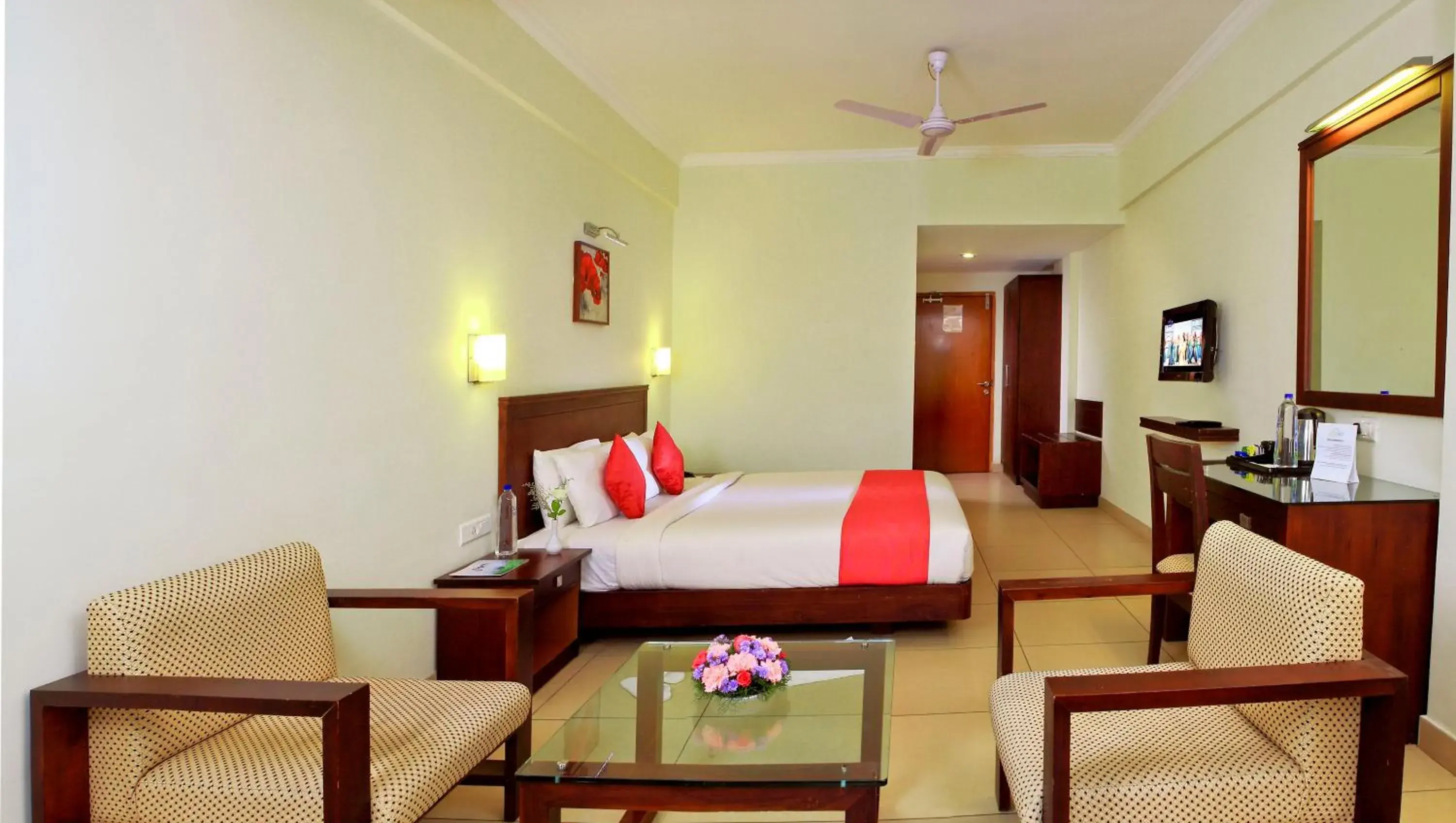 Deluxe Double Room or Twin Room with Cliff View in Clouds Valley Hotel Deluxe Double Room or Twin Room with Cliff View in Clouds Valley Hotel