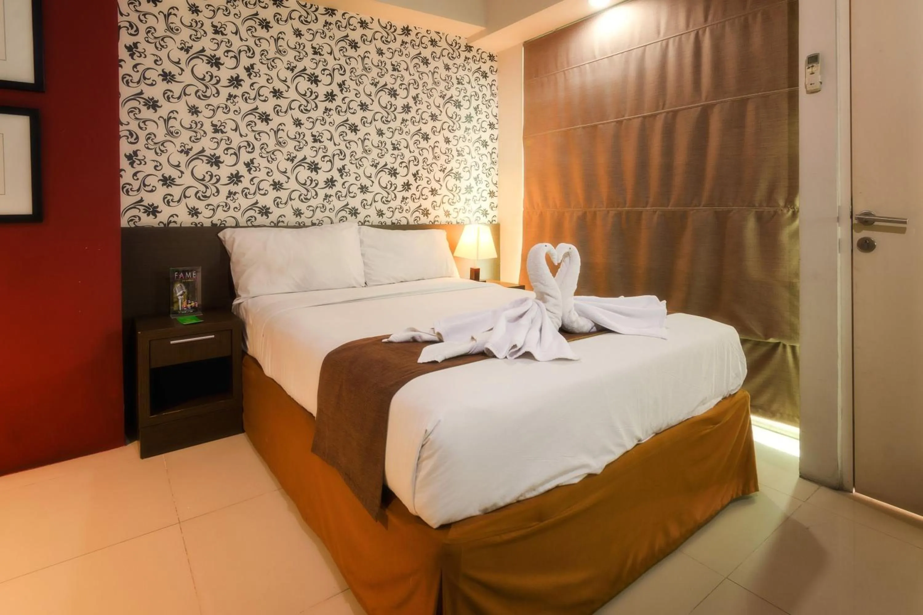 Deluxe Double Room in The Square Surabaya Hotel