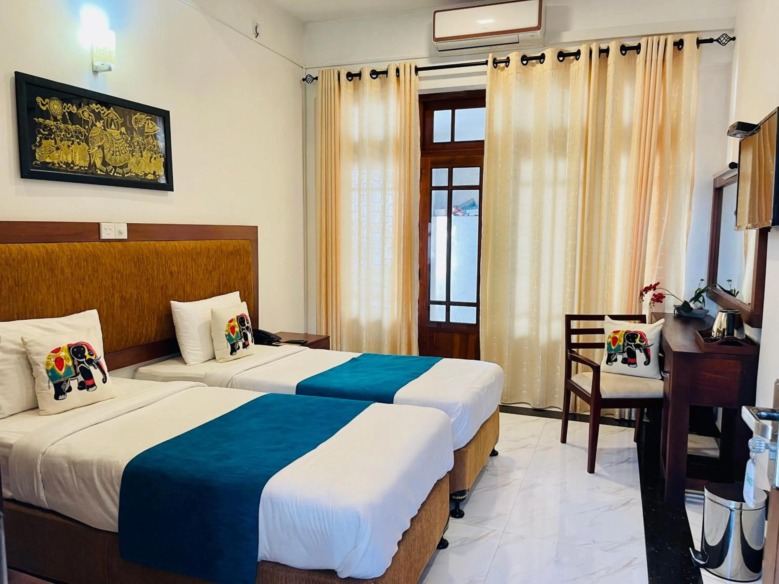 Bed in The Grand Hanthana