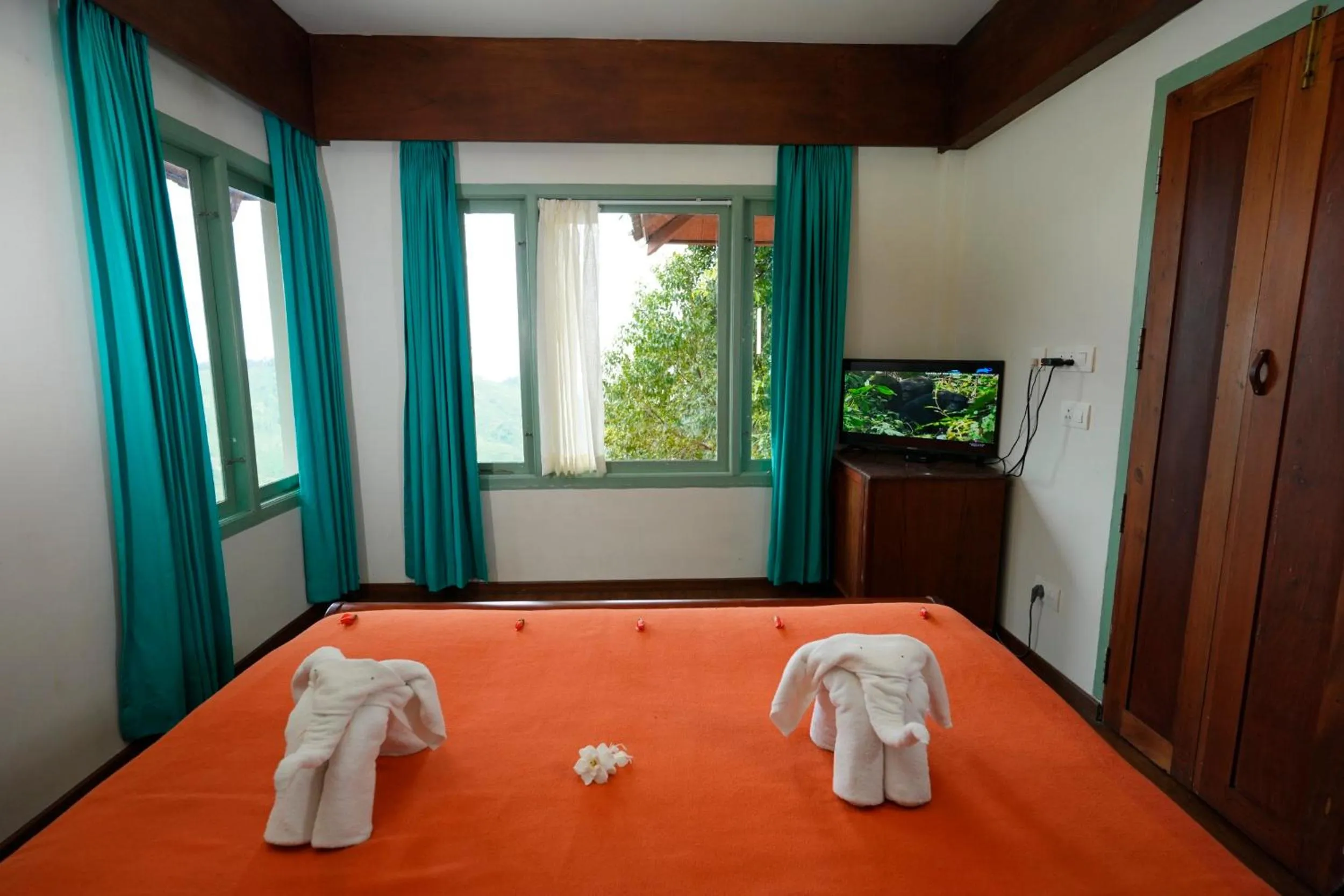 Bed in Blackberry Hills Munnar Nature Resort & Spa