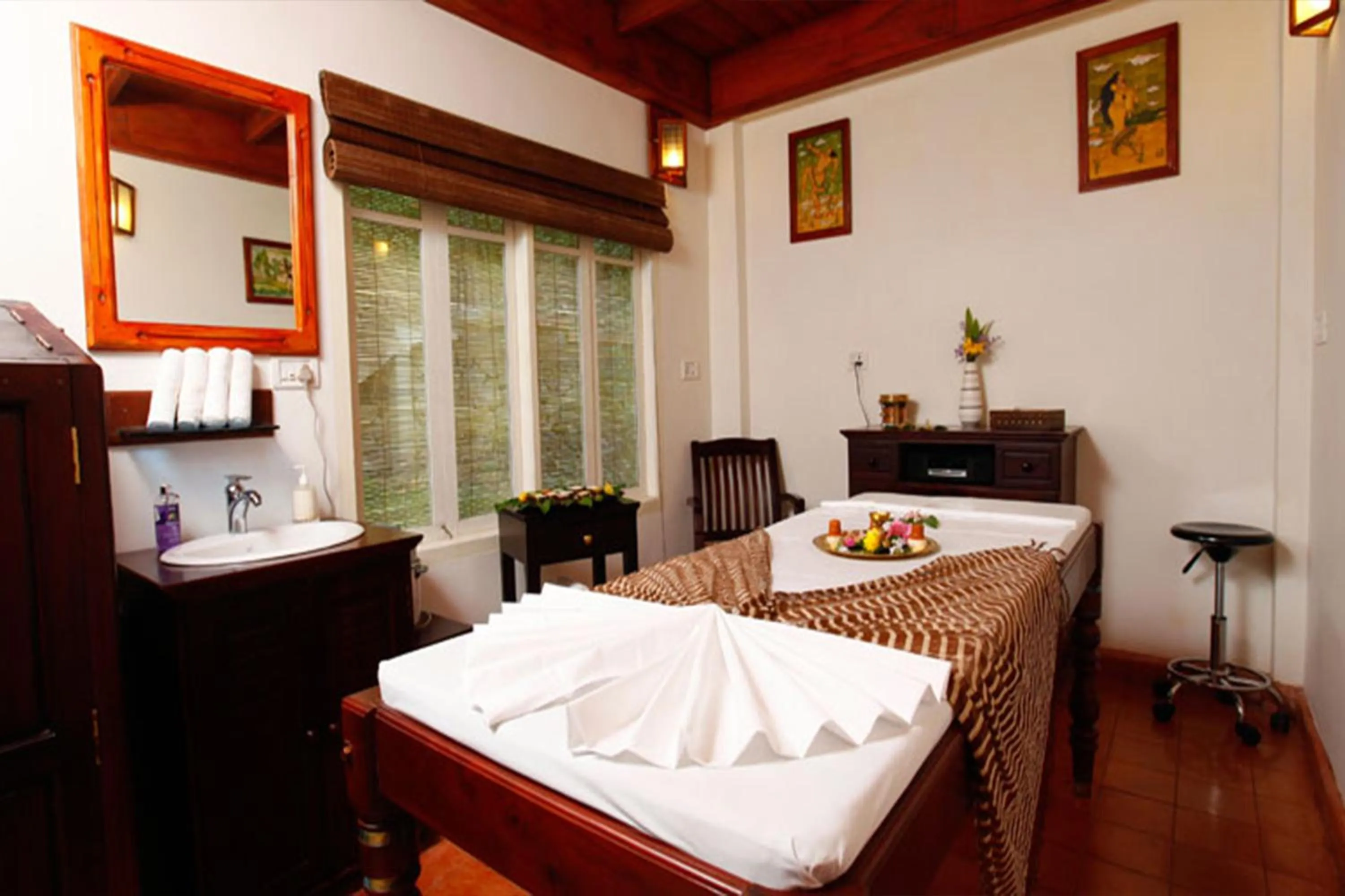 Massage, Bed in Blackberry Hills Munnar Nature Resort & Spa
