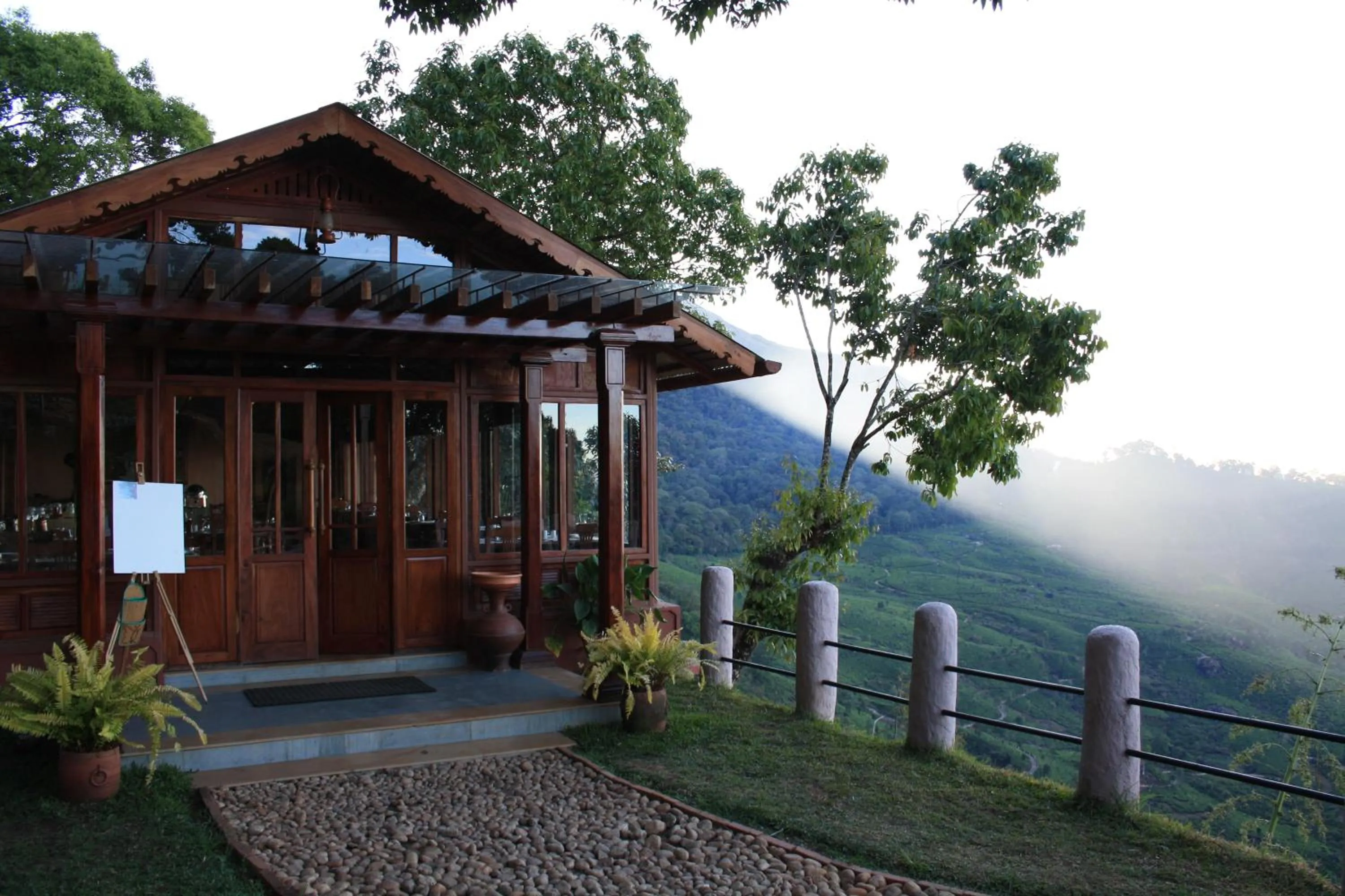 Restaurant/places to eat in Blackberry Hills Munnar Nature Resort & Spa