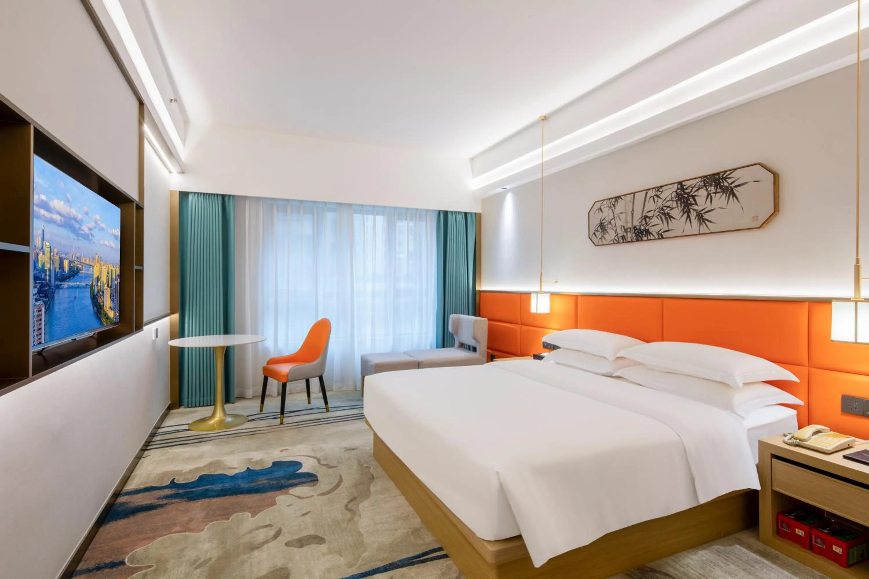 Photo of the whole room, Bed in Landmark International Hotel