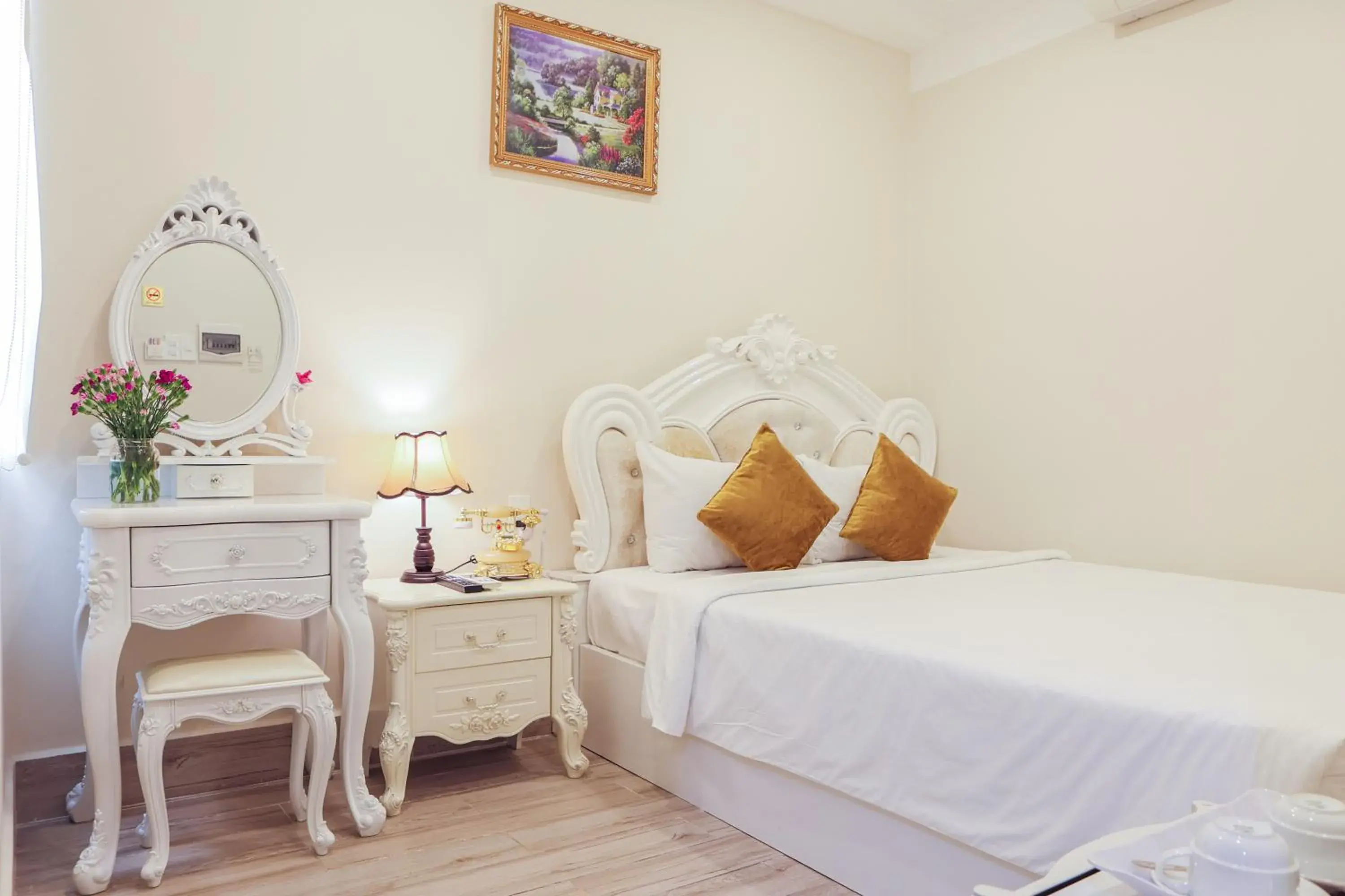 Standard Double Room in Happy Star Hotel Nha Trang Standard Double Room in Happy Star Hotel Nha Trang