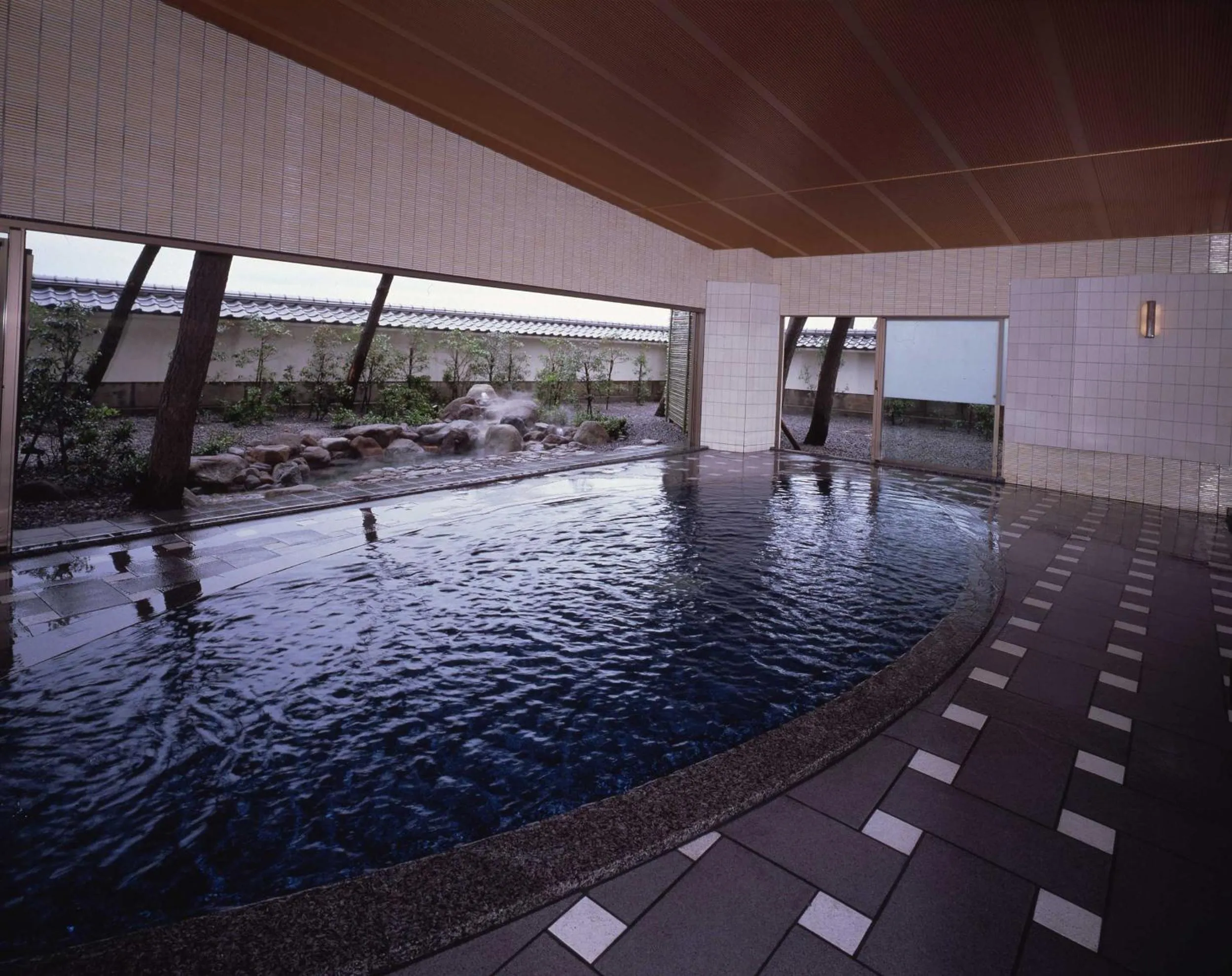 Public Bath in Kasuitei