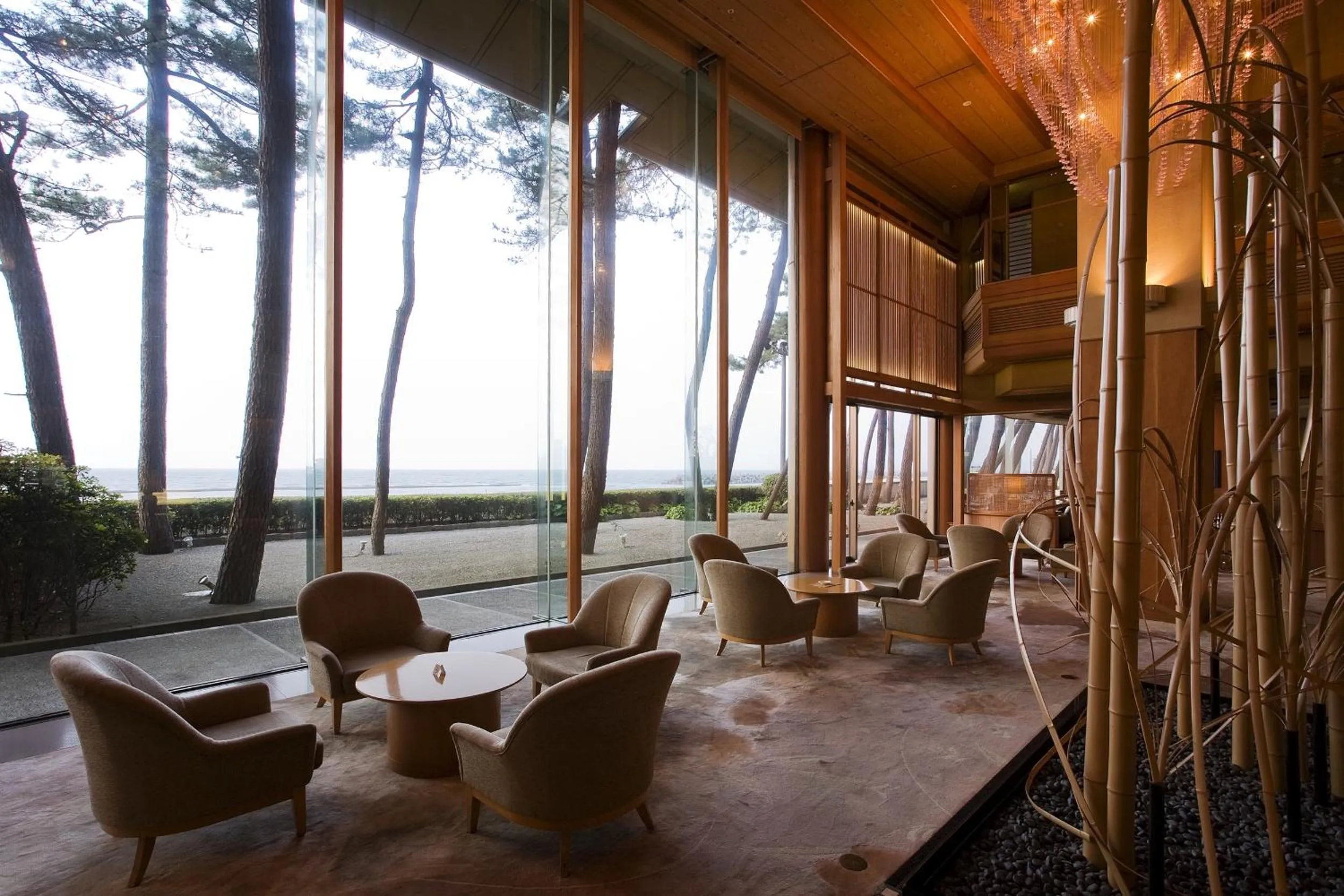 Lobby or reception in Kasuitei