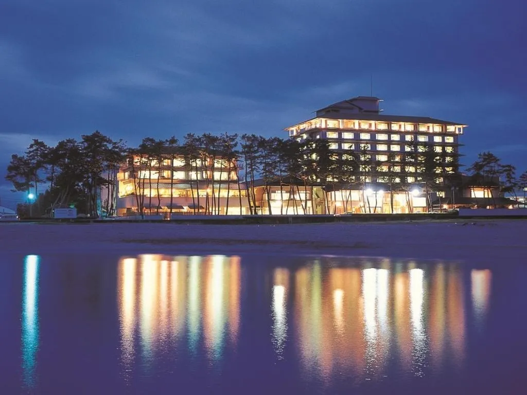 Facade/entrance in Kasuitei