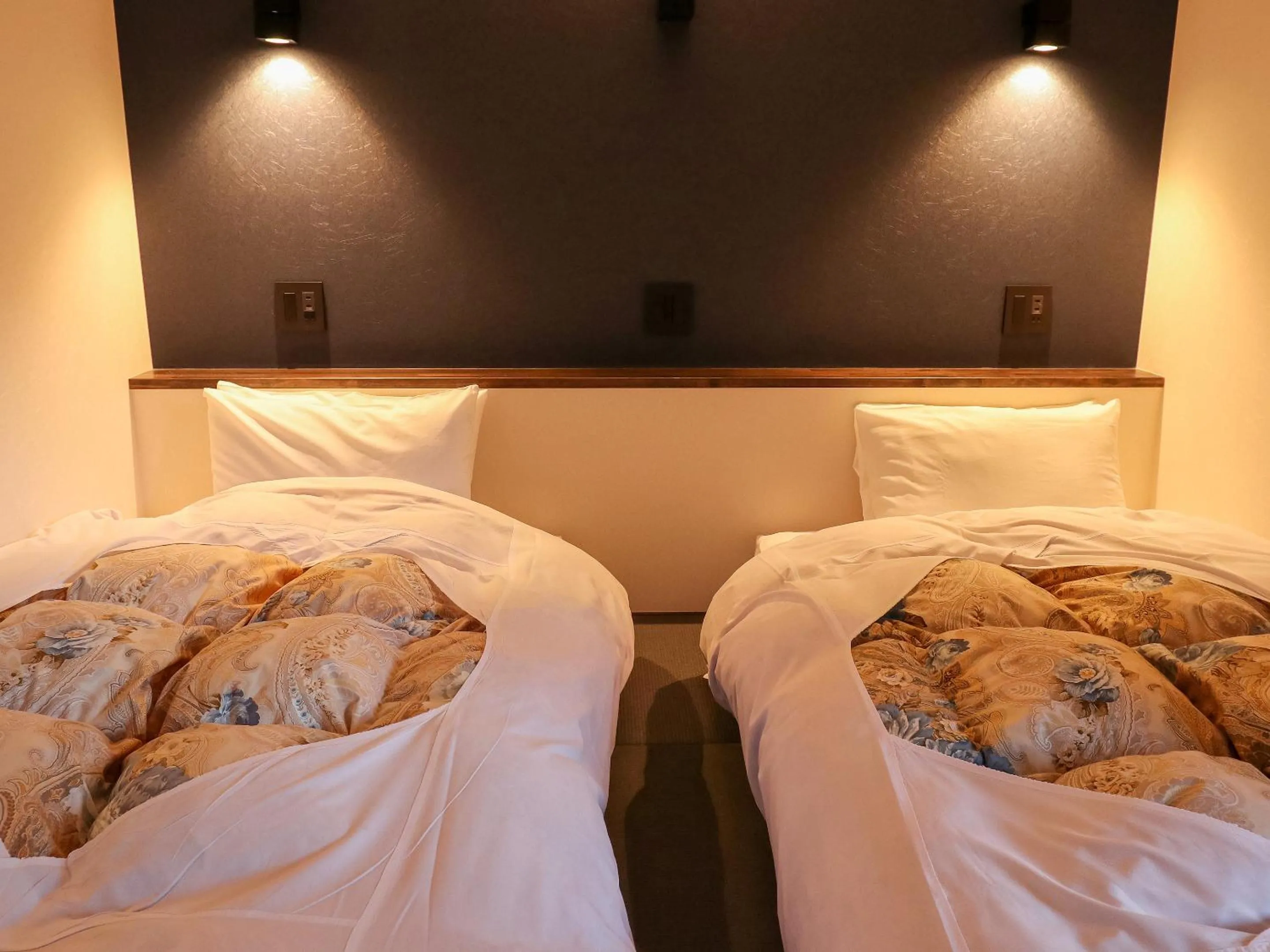 Bedroom, Bed in Shirakaba