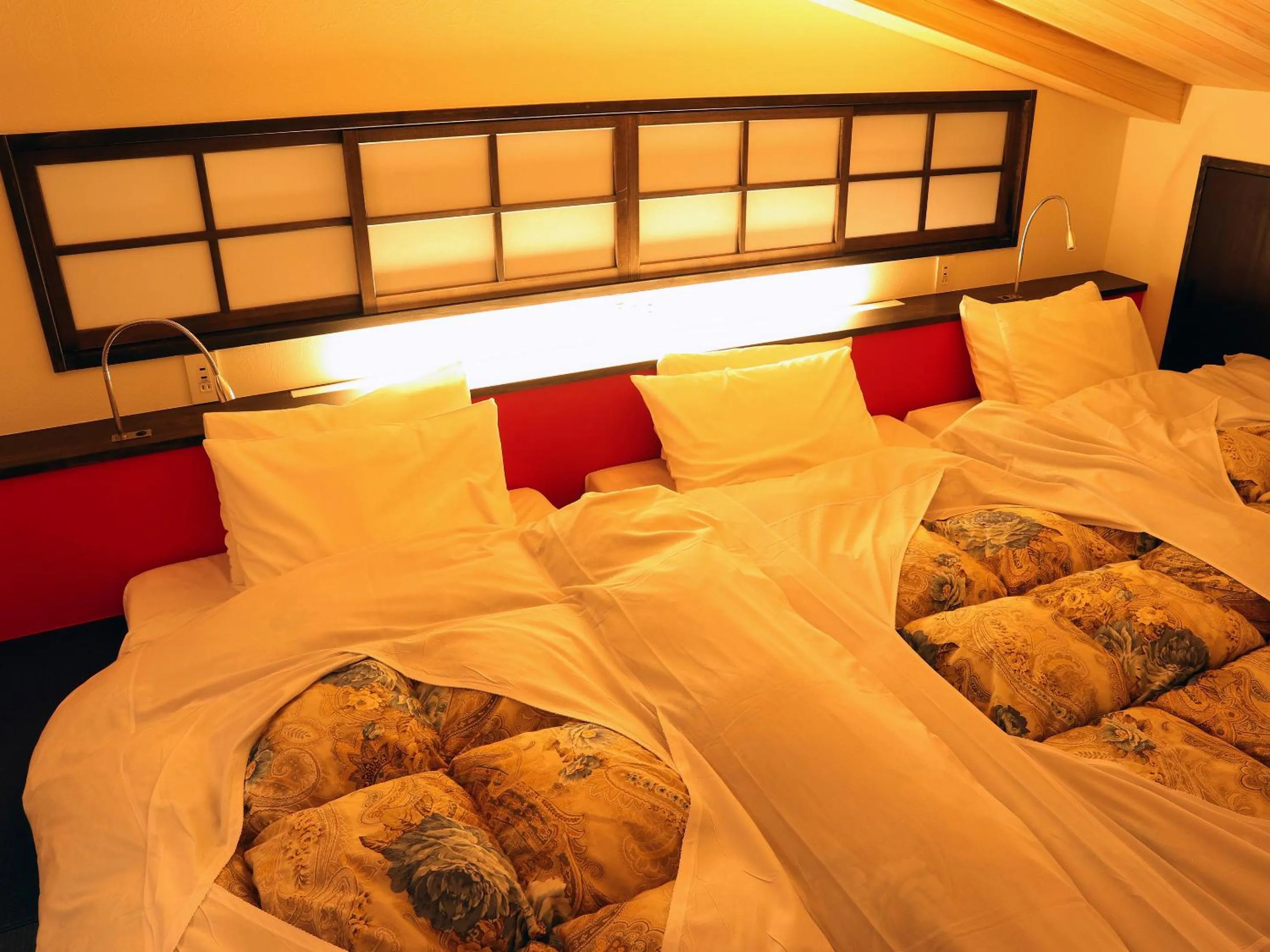 Bedroom, Bed in Shirakaba