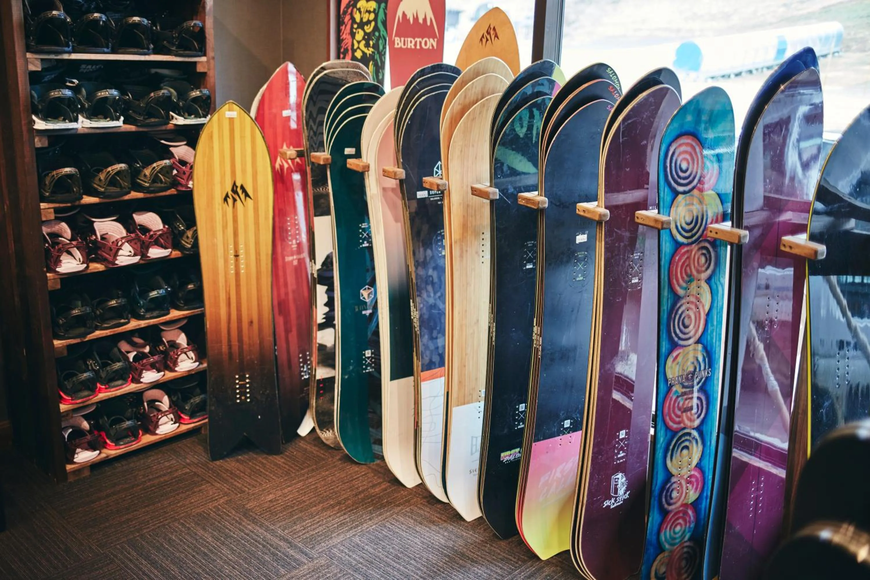 Area and facilities in Shirakaba