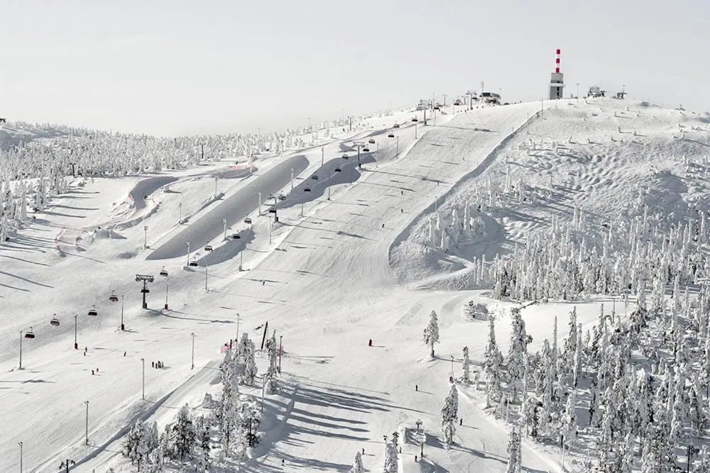 Winter in Hippu Apartment