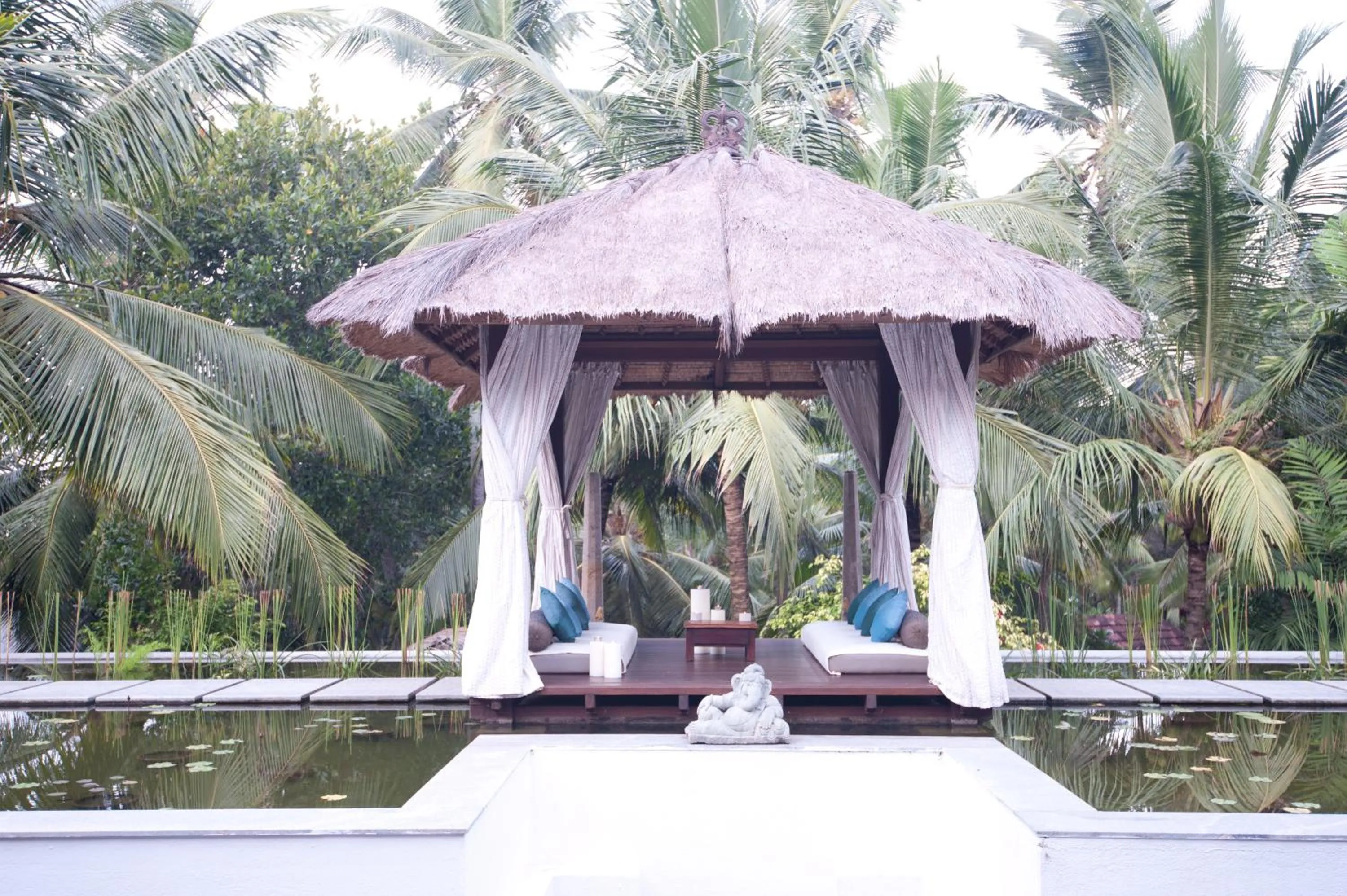 Patio in Niraamaya Wellness Retreats, Surya Samudra, Kovalam