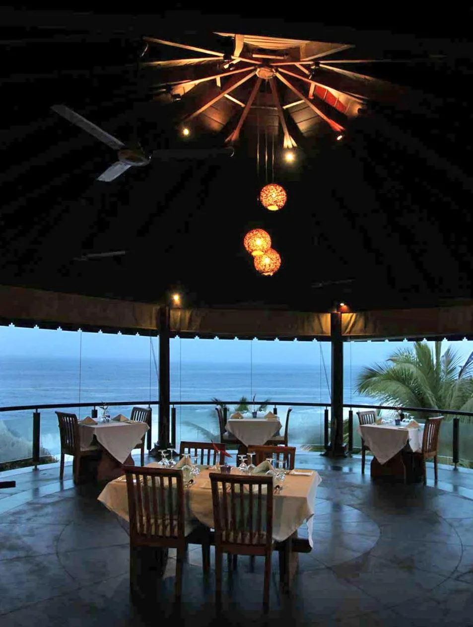 Restaurant/places to eat in Niraamaya Wellness Retreats, Surya Samudra, Kovalam