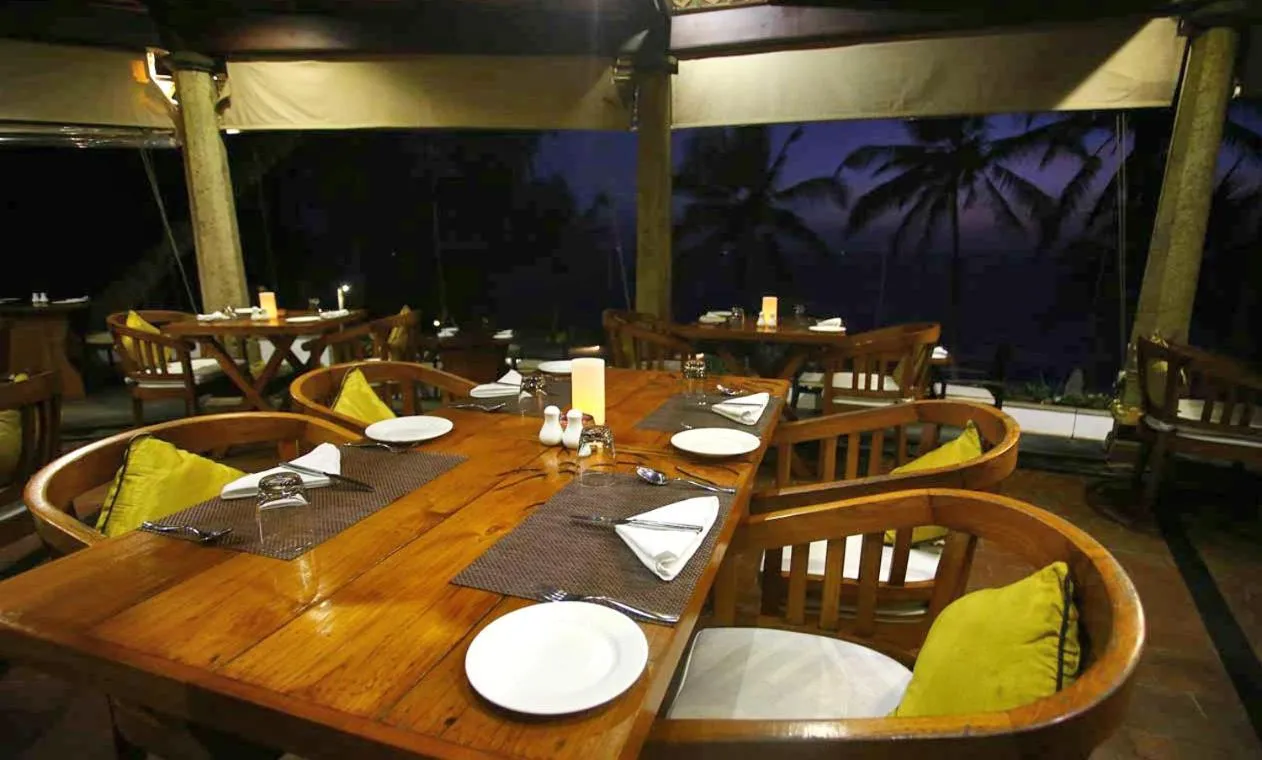 Restaurant/places to eat in Niraamaya Wellness Retreats, Surya Samudra, Kovalam