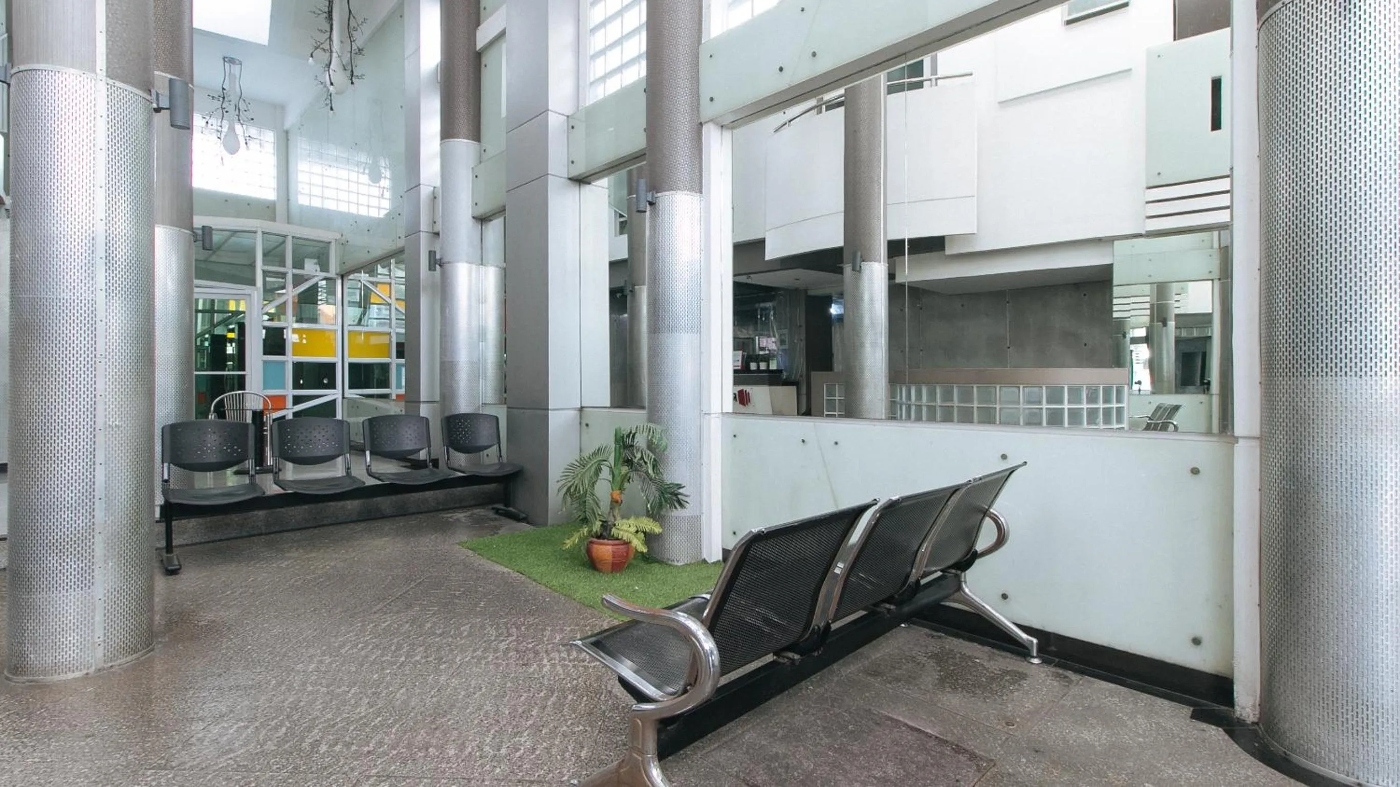 Lobby or reception in RedDoorz Plus at Banawe Quezon City