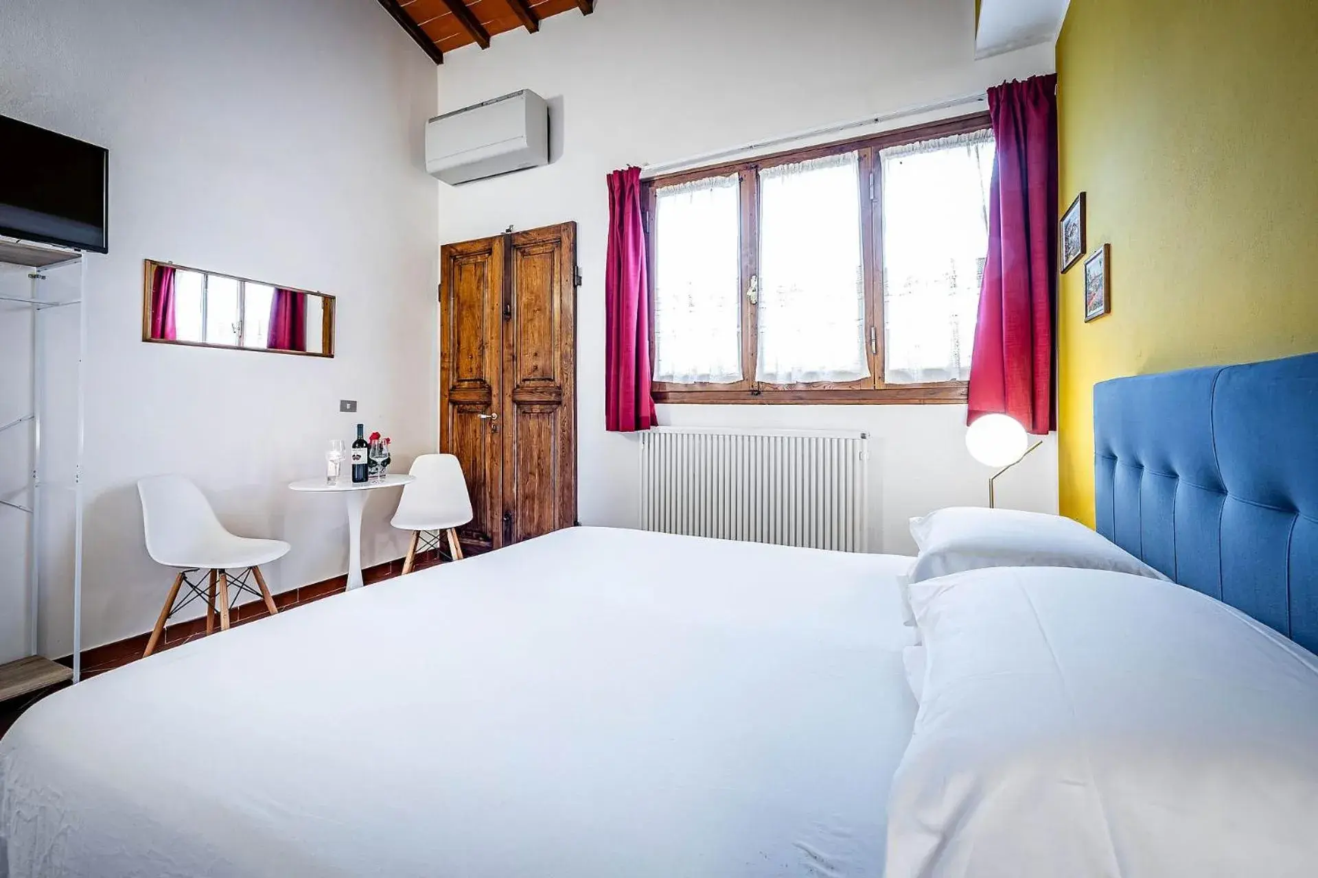 Superior Double or Twin Room with Terrace in La Fornace Di Racciano Superior Double or Twin Room with Terrace in La Fornace Di Racciano