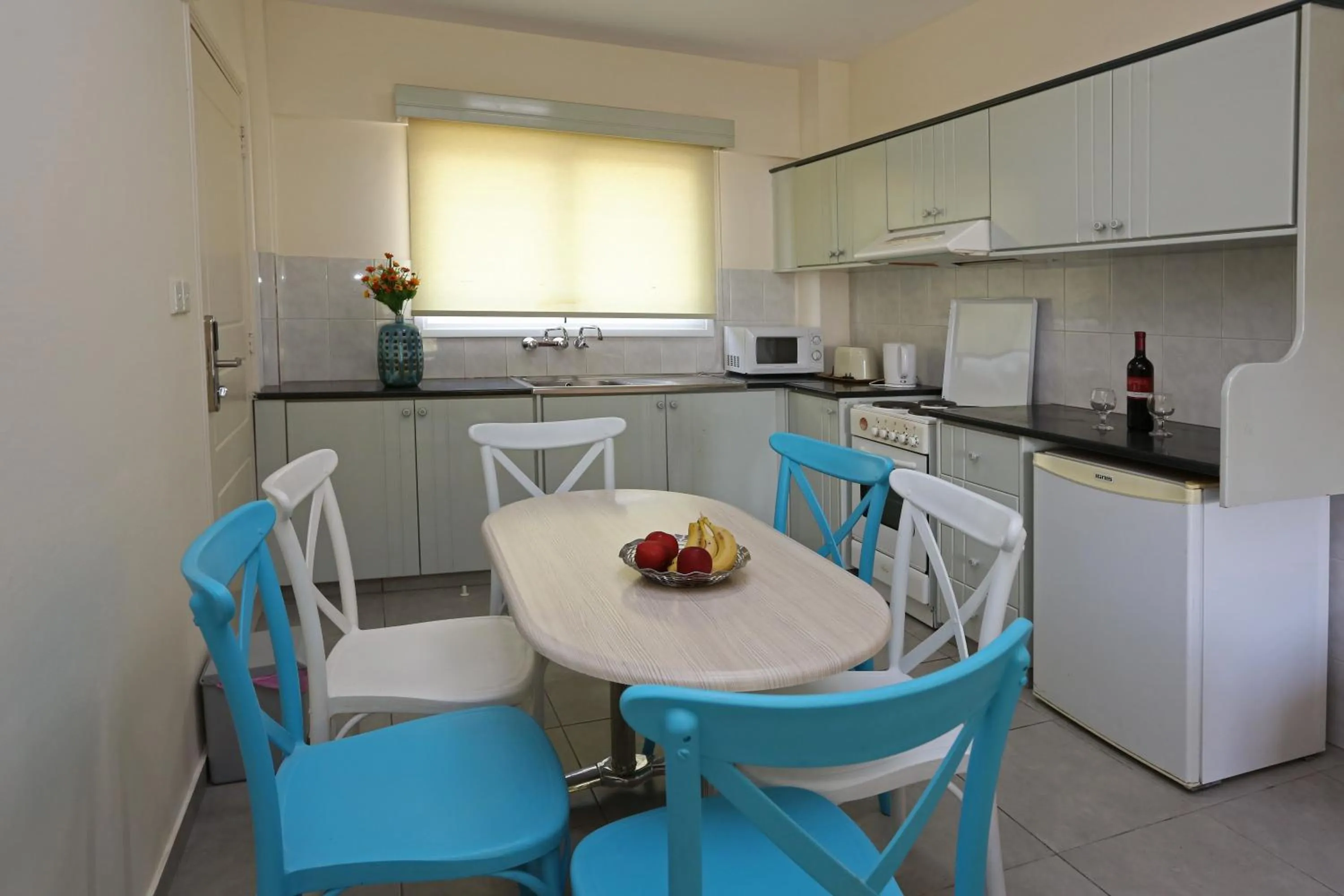 Kitchen or kitchenette in Sunquest Gardens Holiday Resort