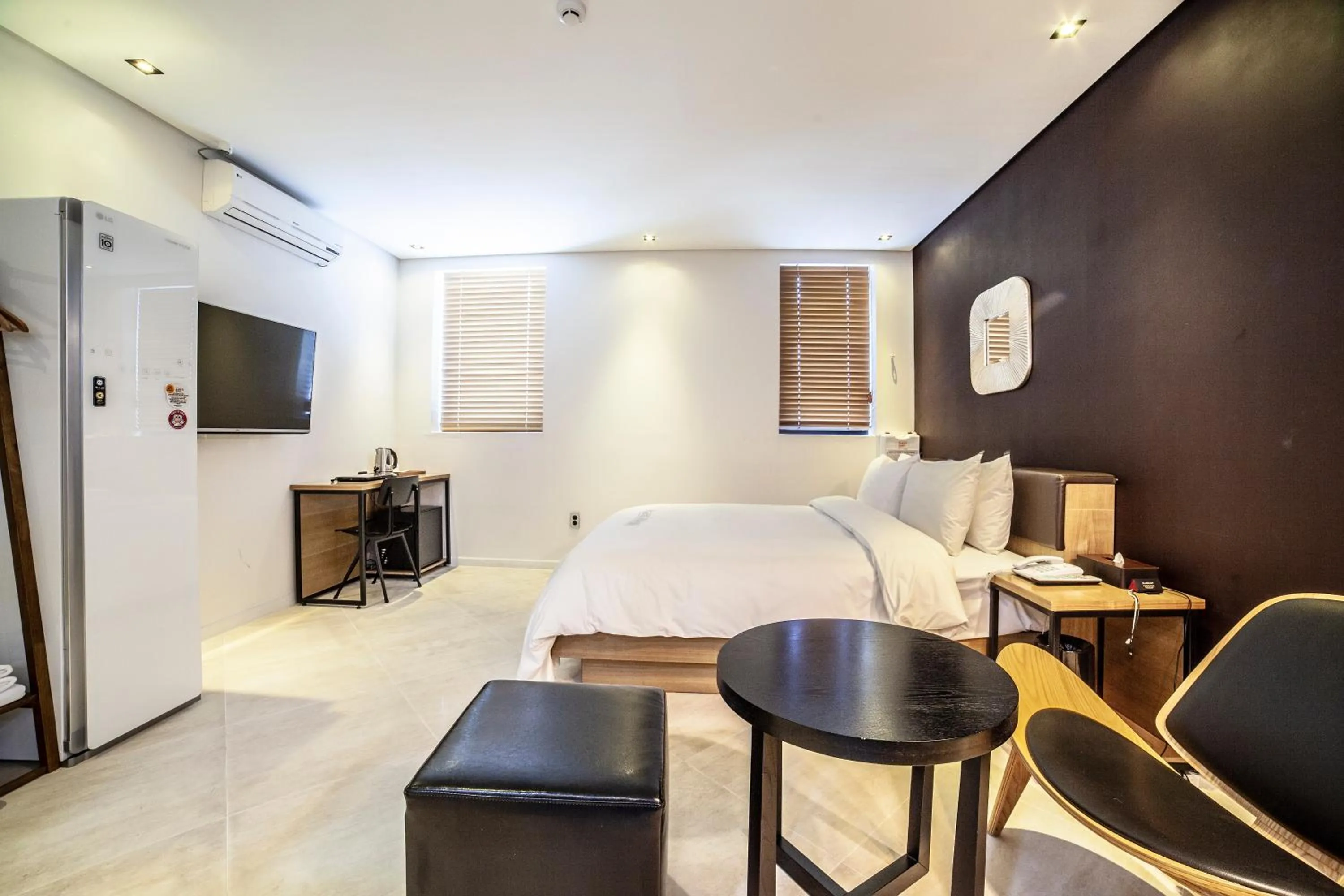 Bed in Hotel Stay 53