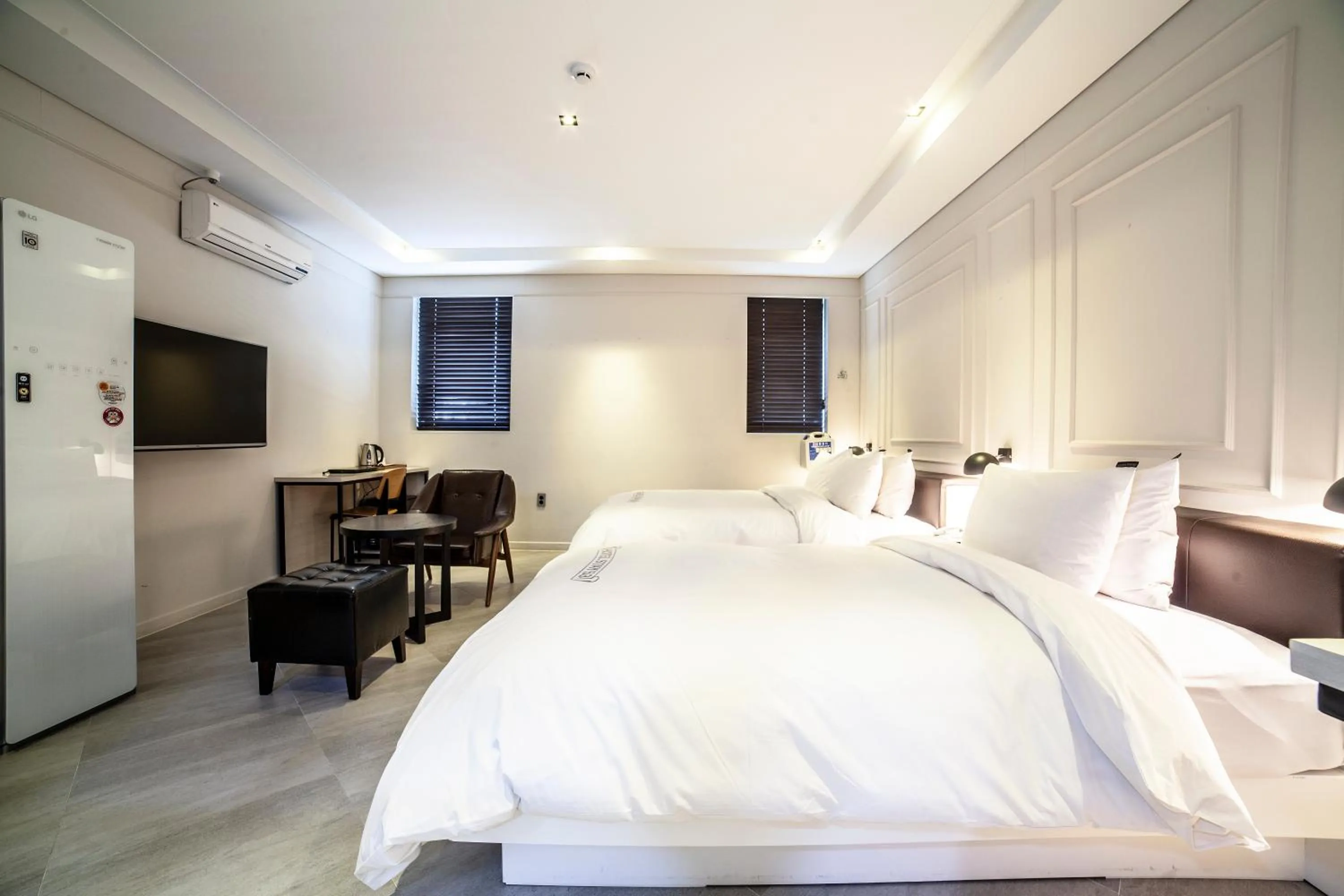 Bed in Hotel Stay 53