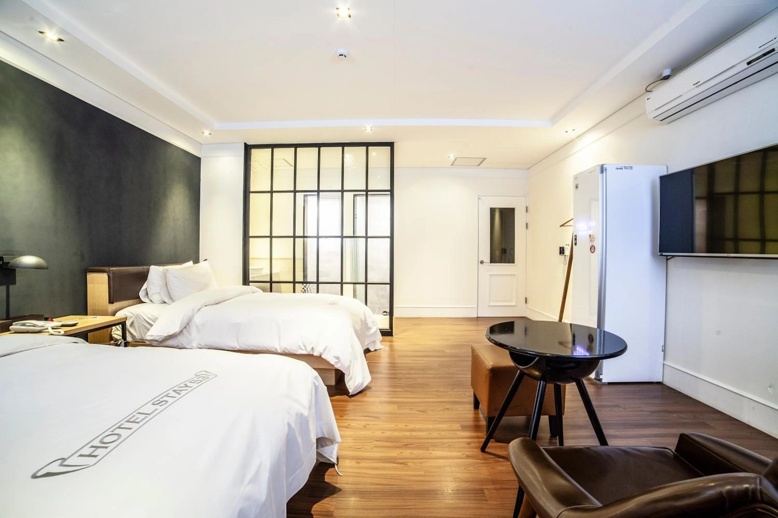 Bed in Hotel Stay 53