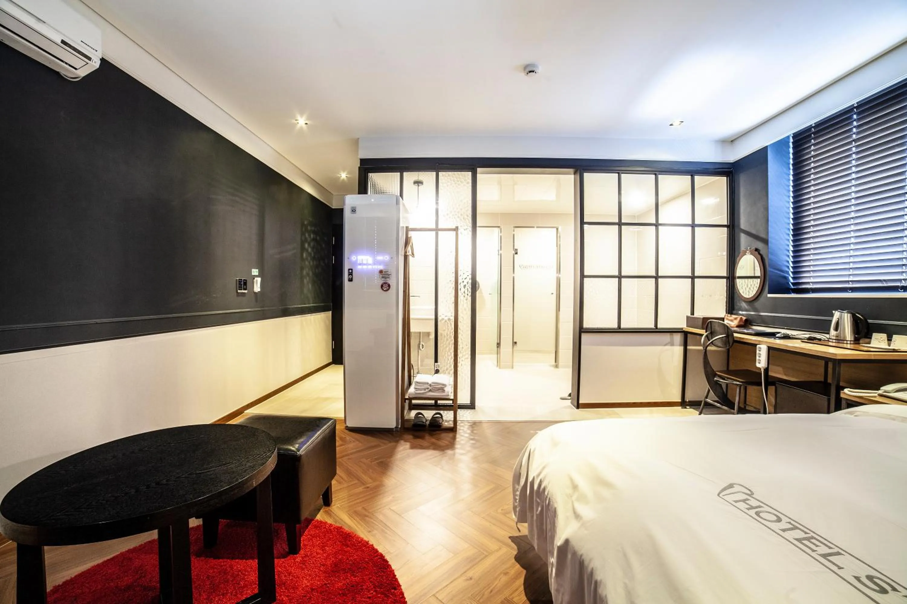 Bed in Hotel Stay 53