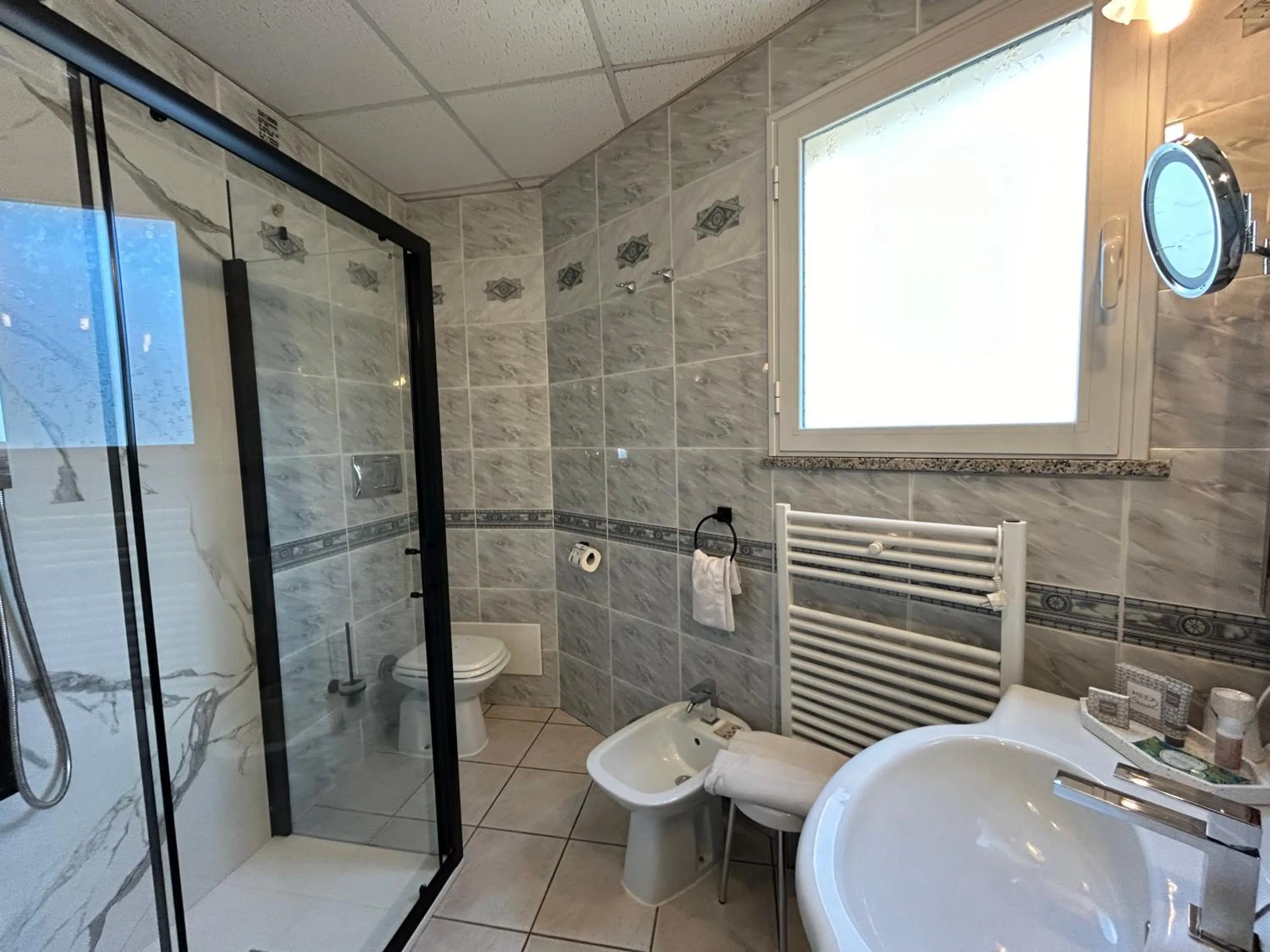 Shower in Hotel Palladium