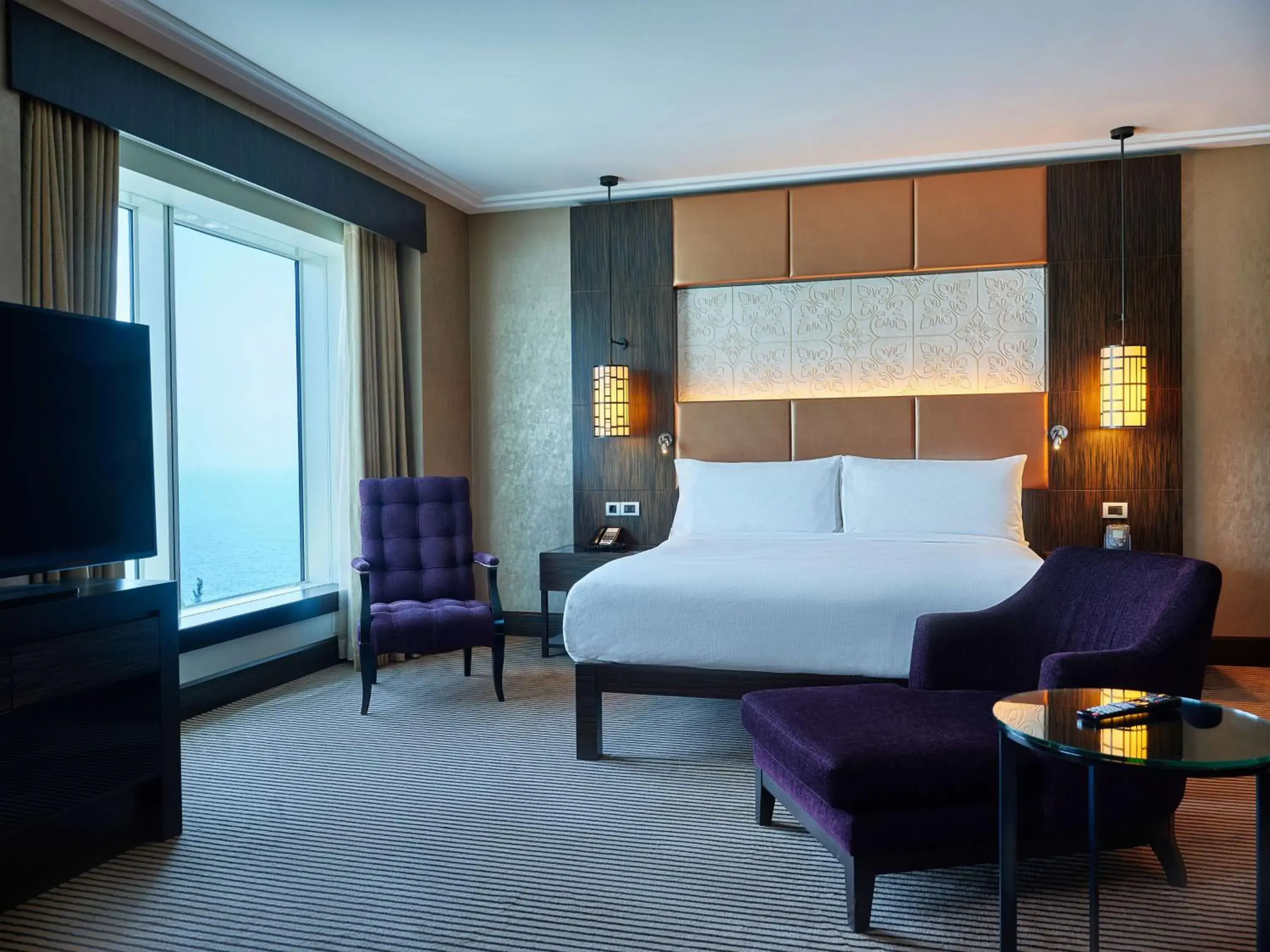 Deluxe King Room with Sea View in Hilton Baku Deluxe King Room with Sea View in Hilton Baku