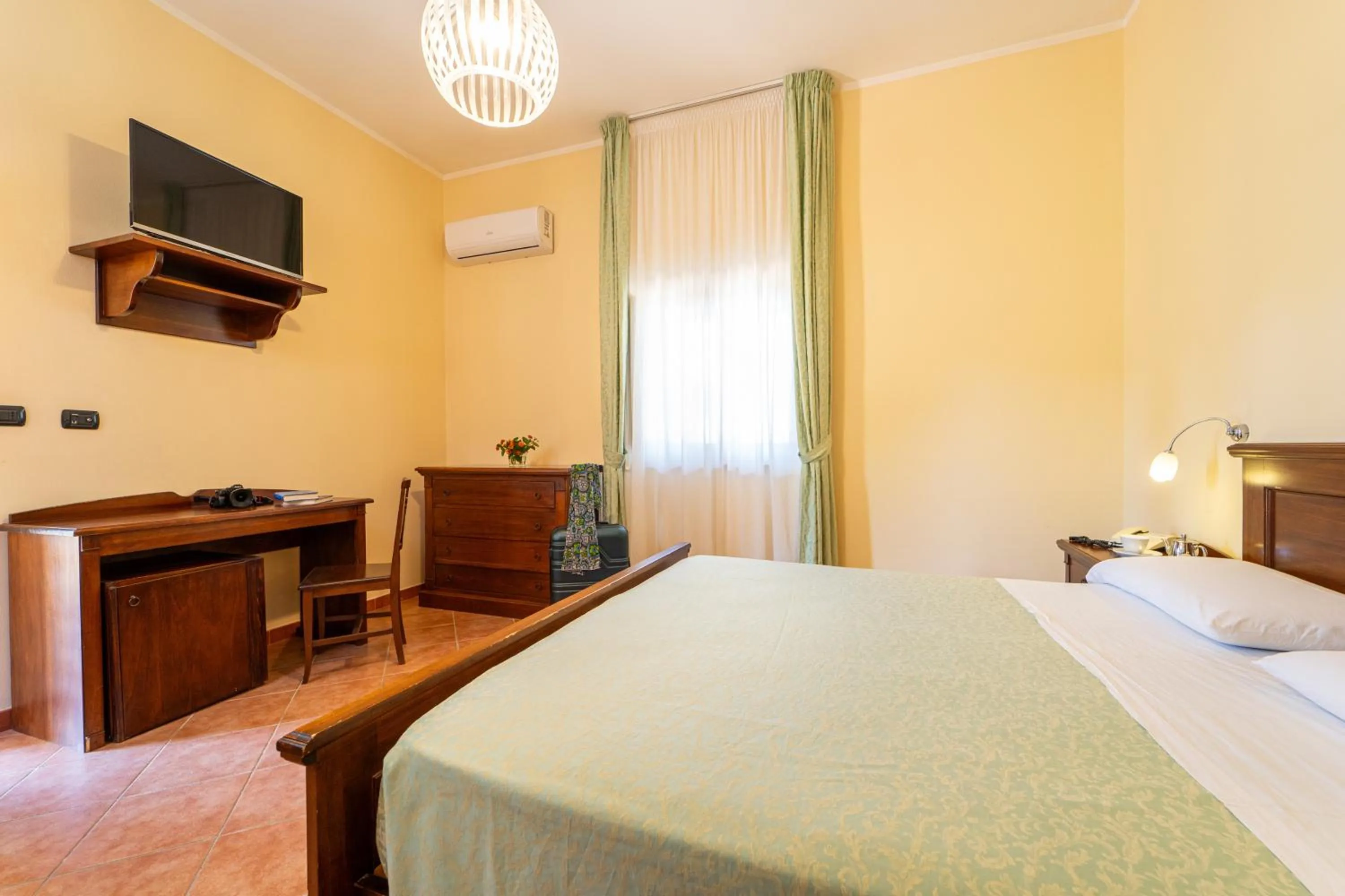 Photo of the whole room, Bed in Hotel Masseria Le Pajare