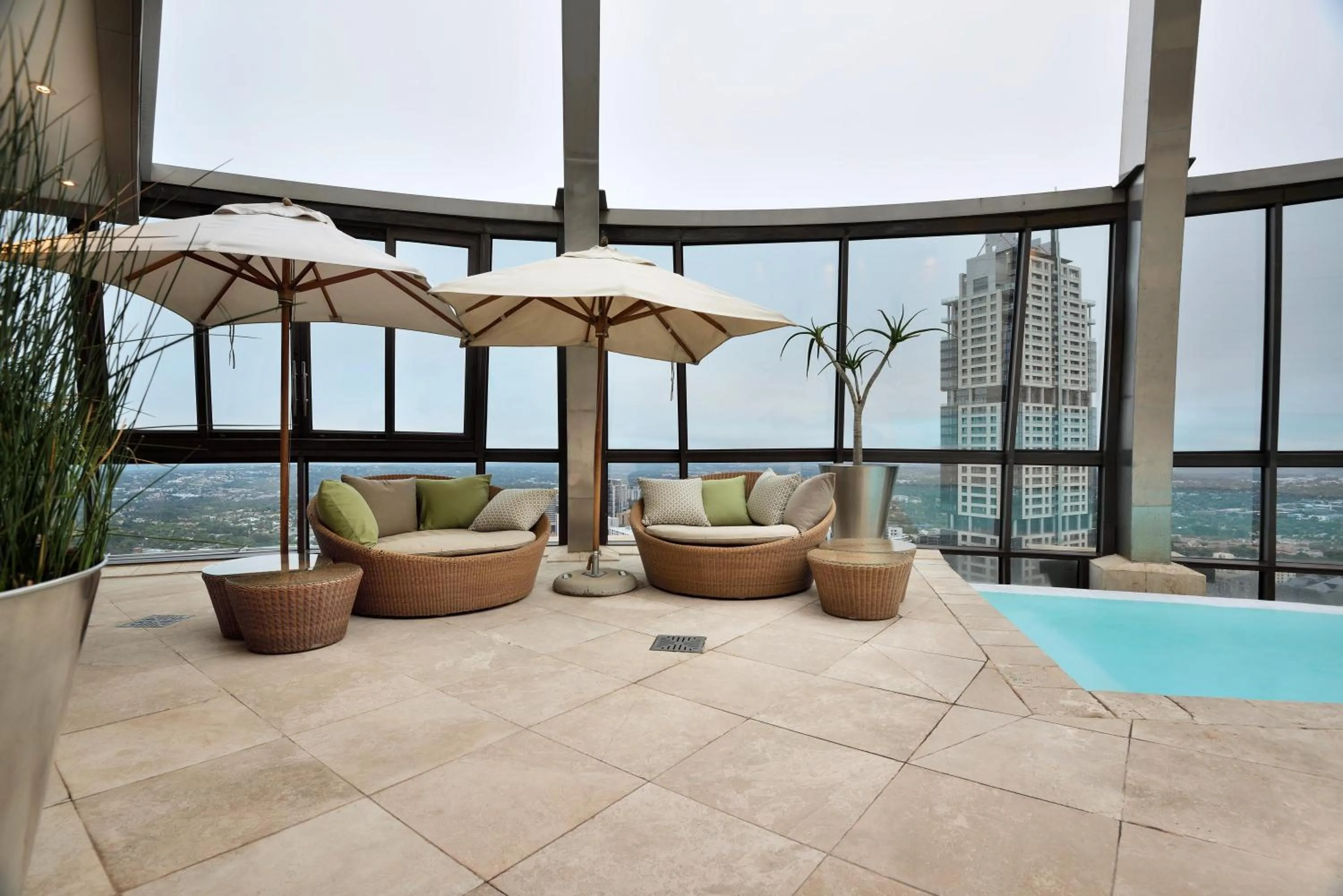 Photo of the whole room in The Michelangelo Towers