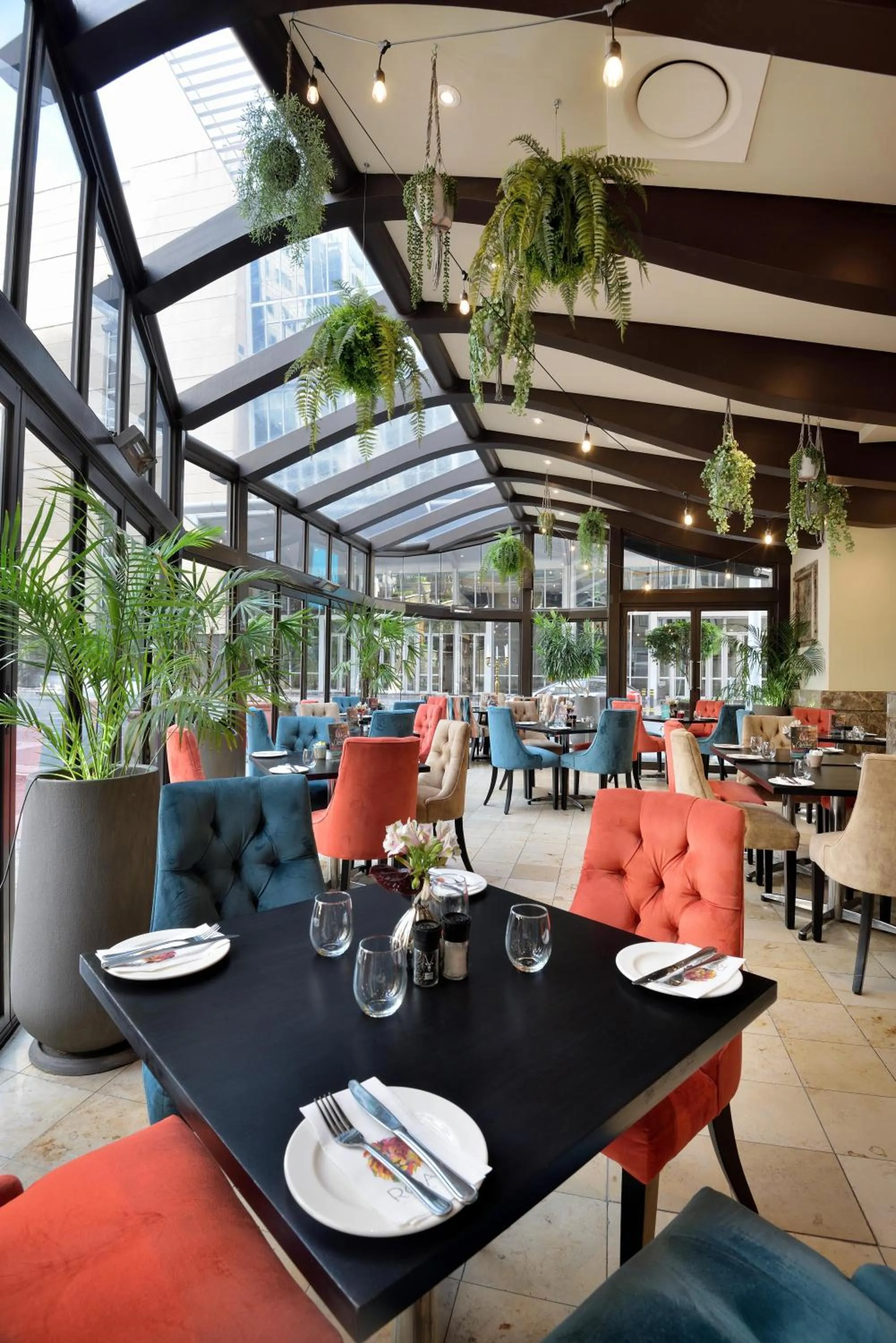 Restaurant/places to eat in The Michelangelo Towers