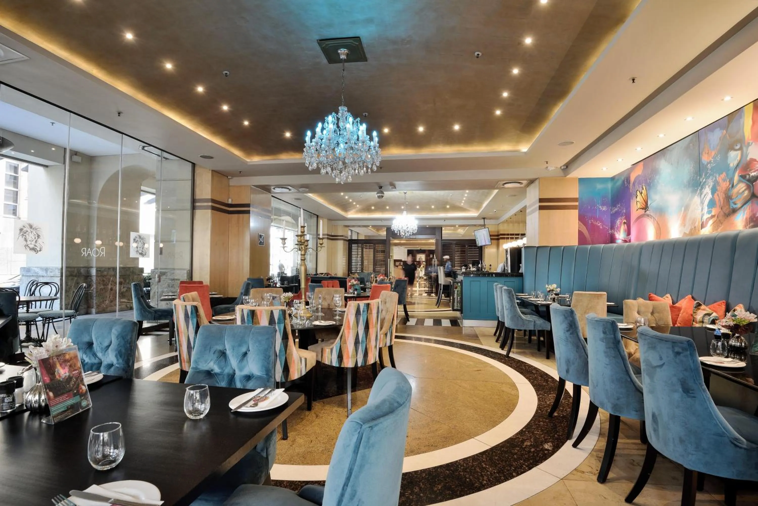 Lobby or reception in The Michelangelo Towers