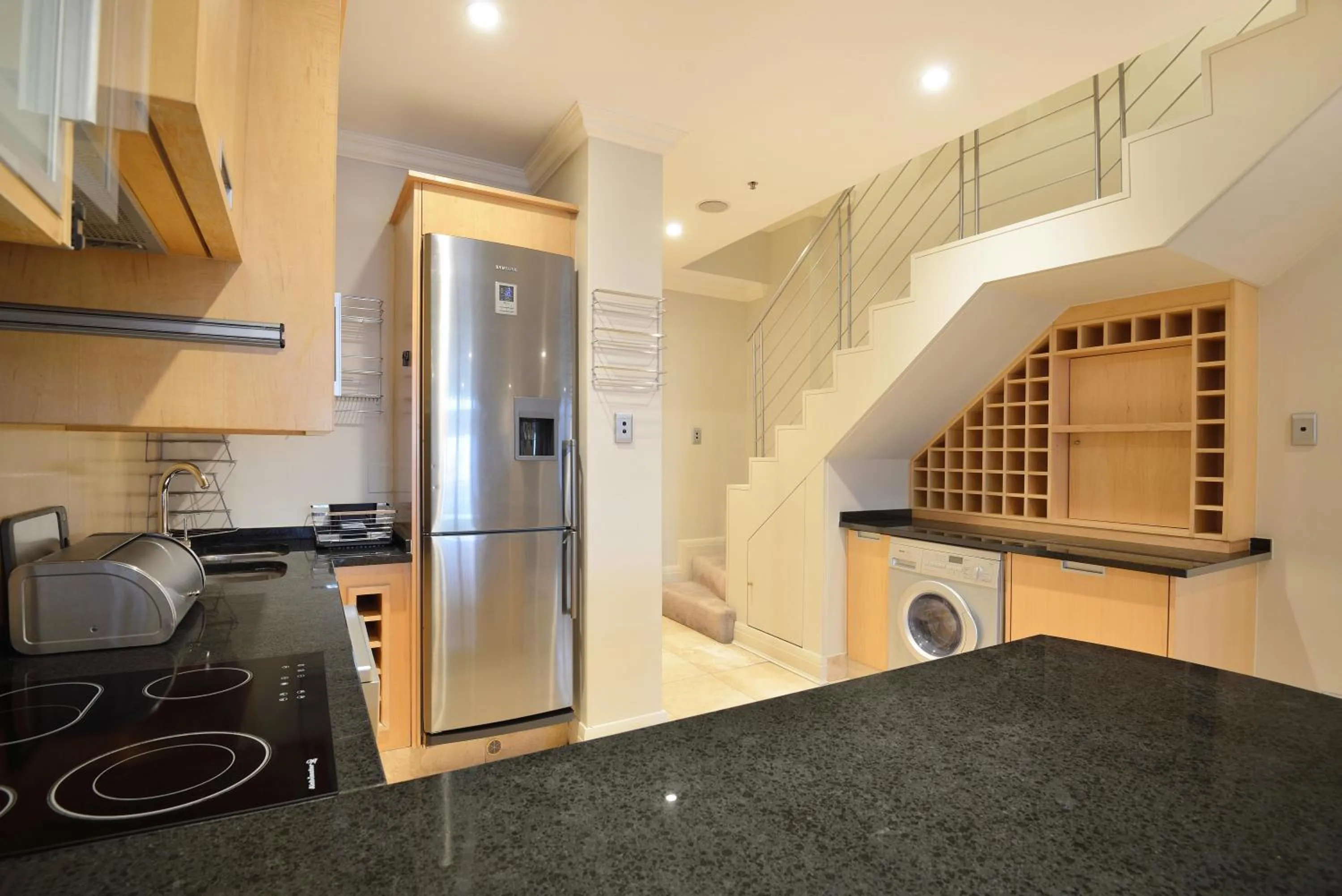 Kitchen or kitchenette in The Michelangelo Towers