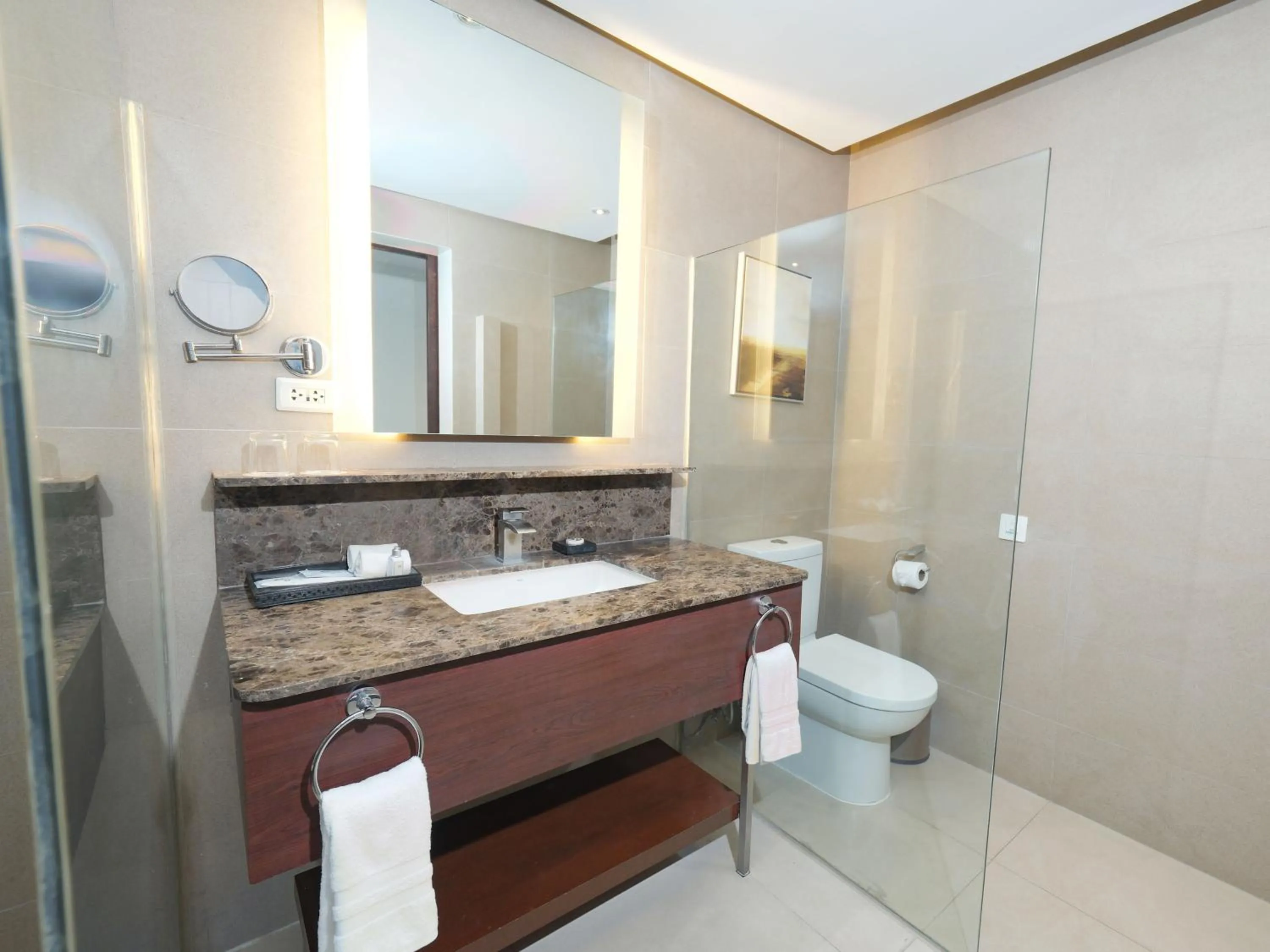 Bathroom in Widus Hotel Clark