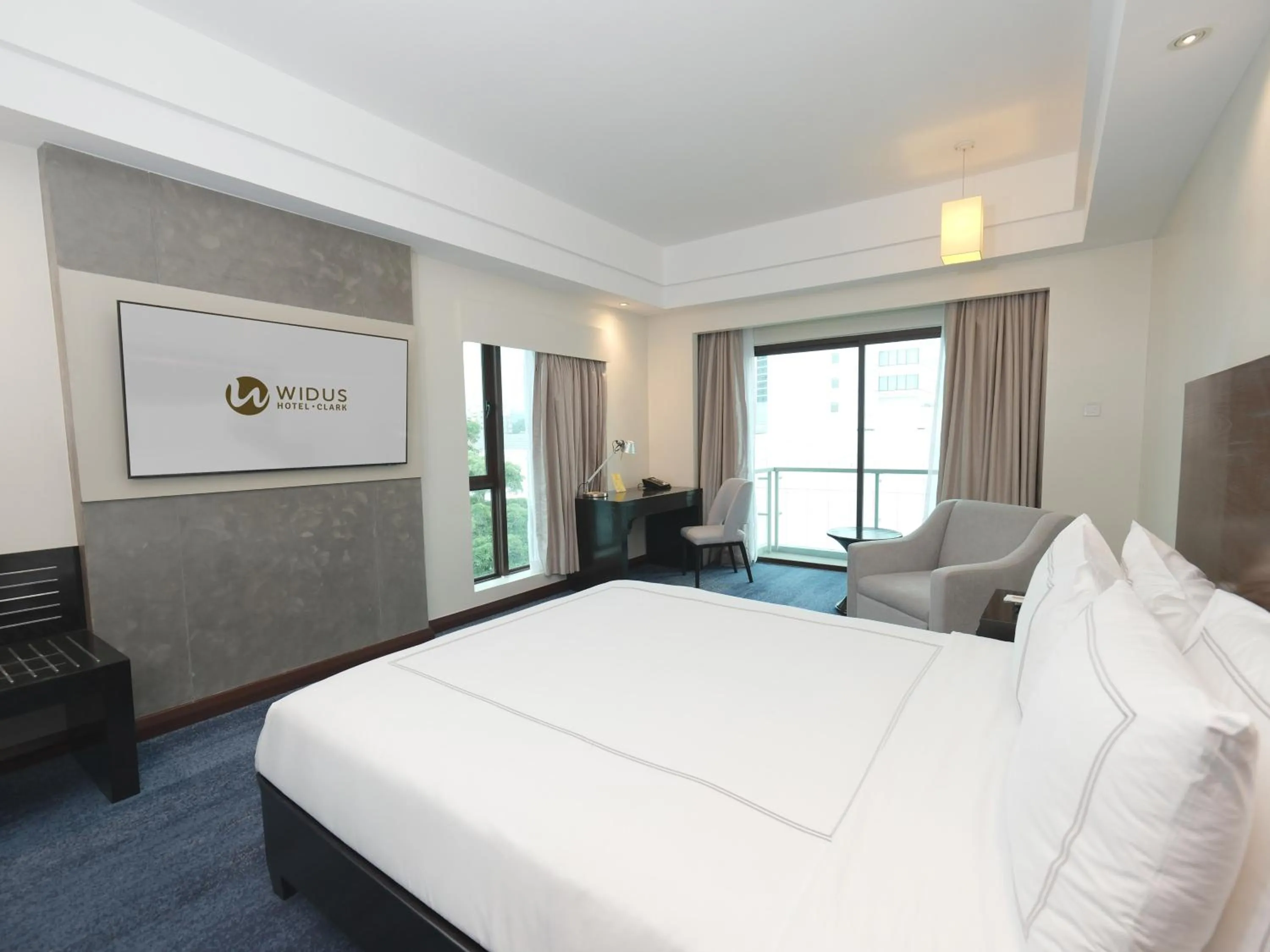 Bedroom, Bed in Widus Hotel Clark