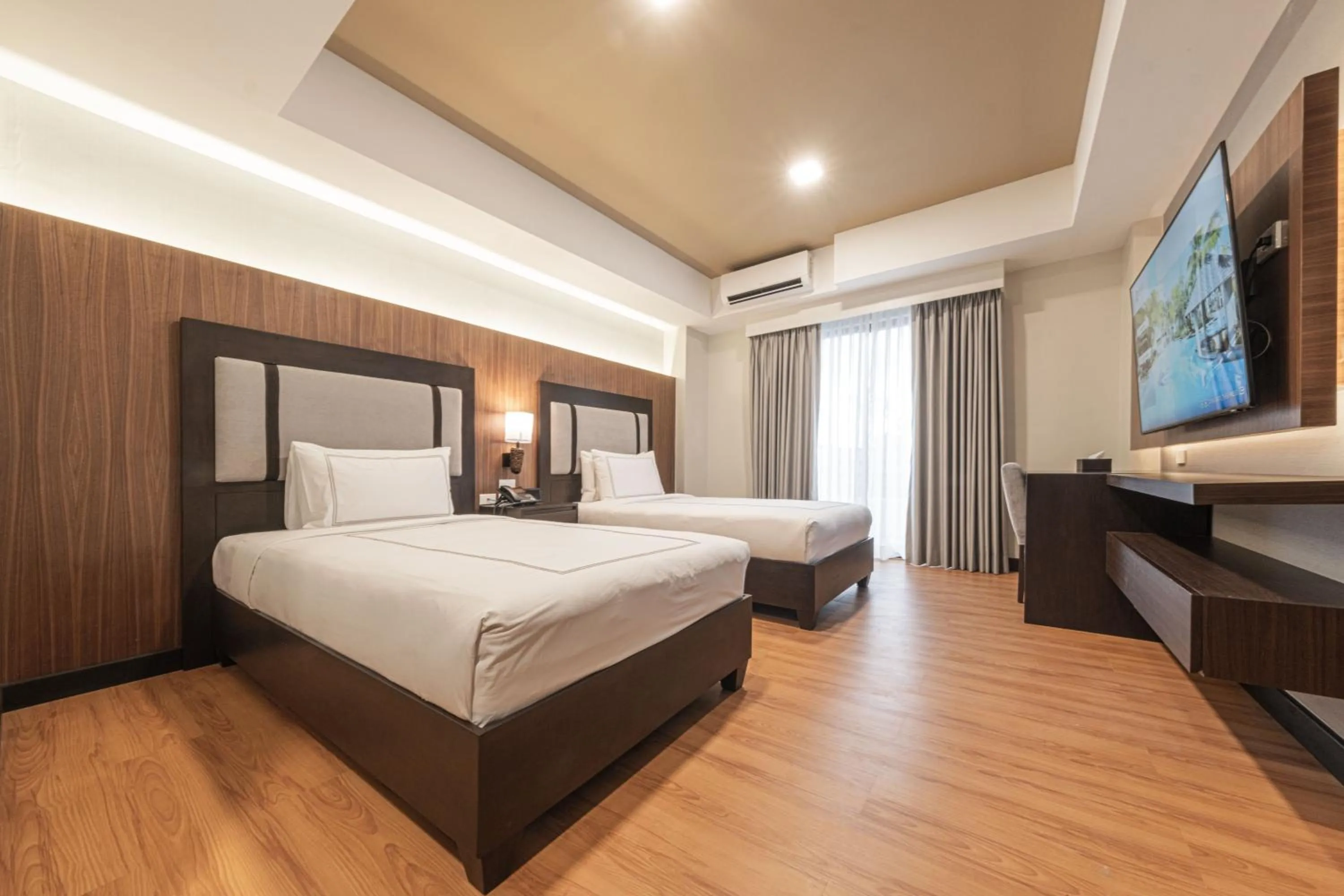 Bed in Widus Hotel Clark