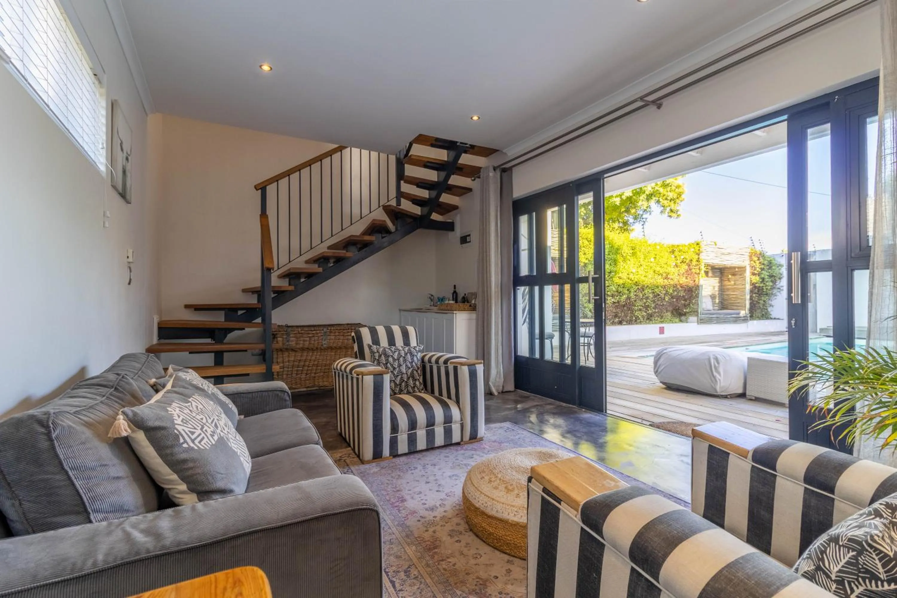 Living room in Whale Rock Luxury Lodge