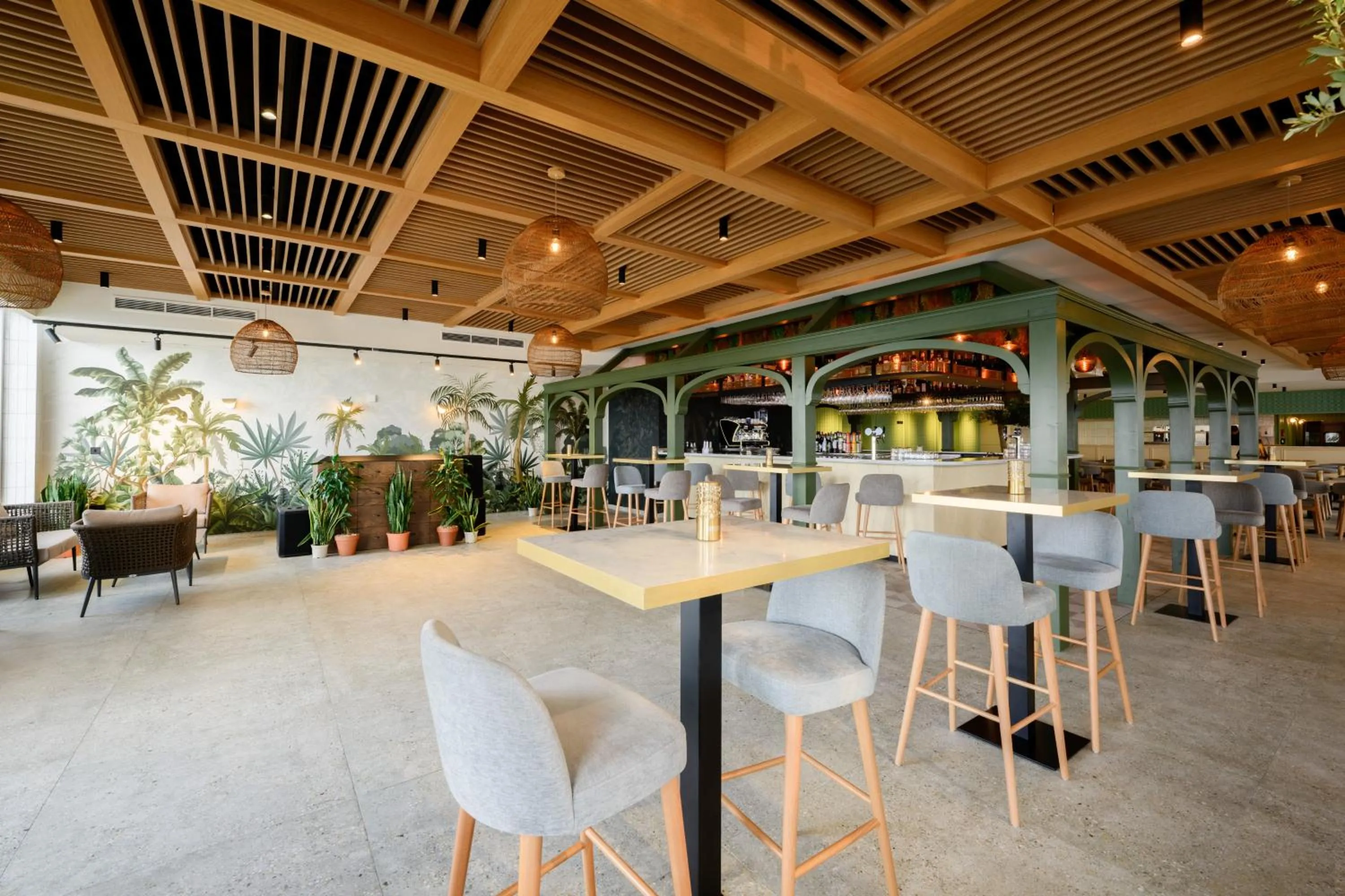 Restaurant/places to eat in QAWRA Palace Resort & SPA