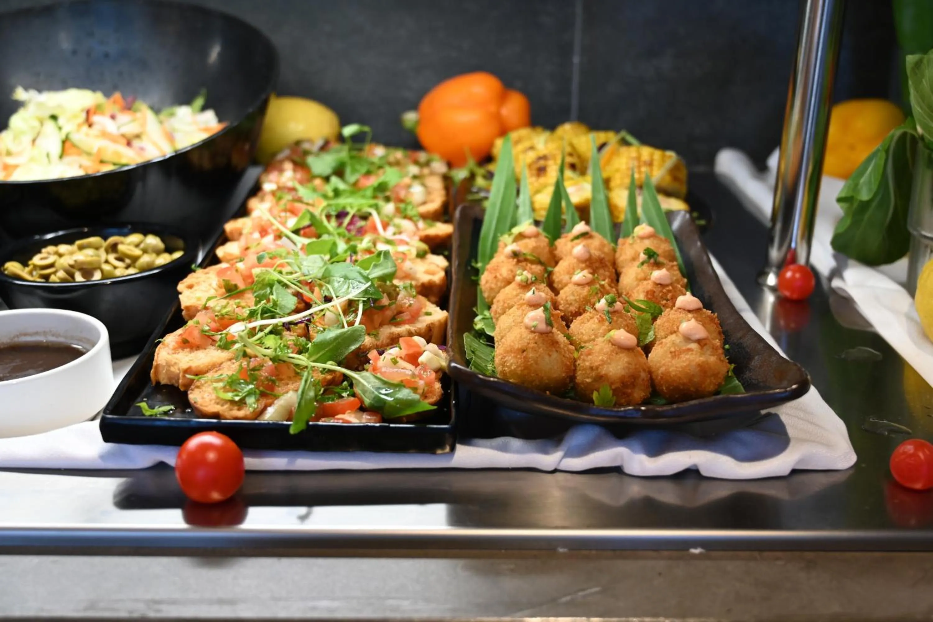 Restaurant/places to eat in QAWRA Palace Resort & SPA